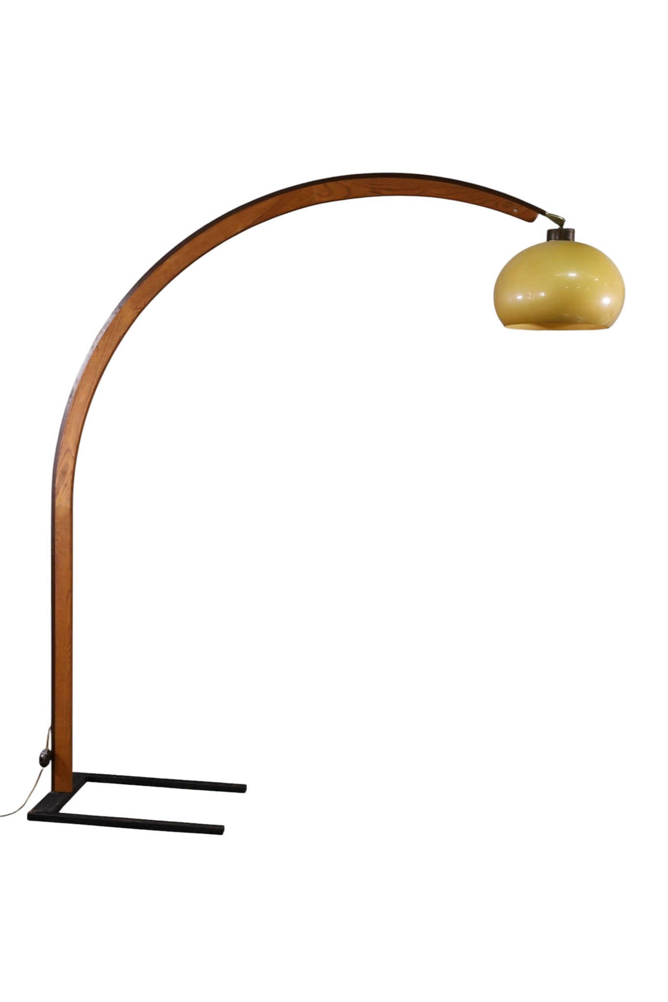 GUZZINI STYLE FLOOR LAMP: LARGE MID CENTURY MODERN GUZZINI BENT WOOD ARC FLOOR LAMP, 74" L x 83" H. THIS ITEM EXCEEDS SIZE LIMITATIONS FOR IN HOUSE SHIPPING, MUST BE PICKED UP IN HOUSE OR SHIPPED VIA 3rd PARTY GROUND SHIPPER.