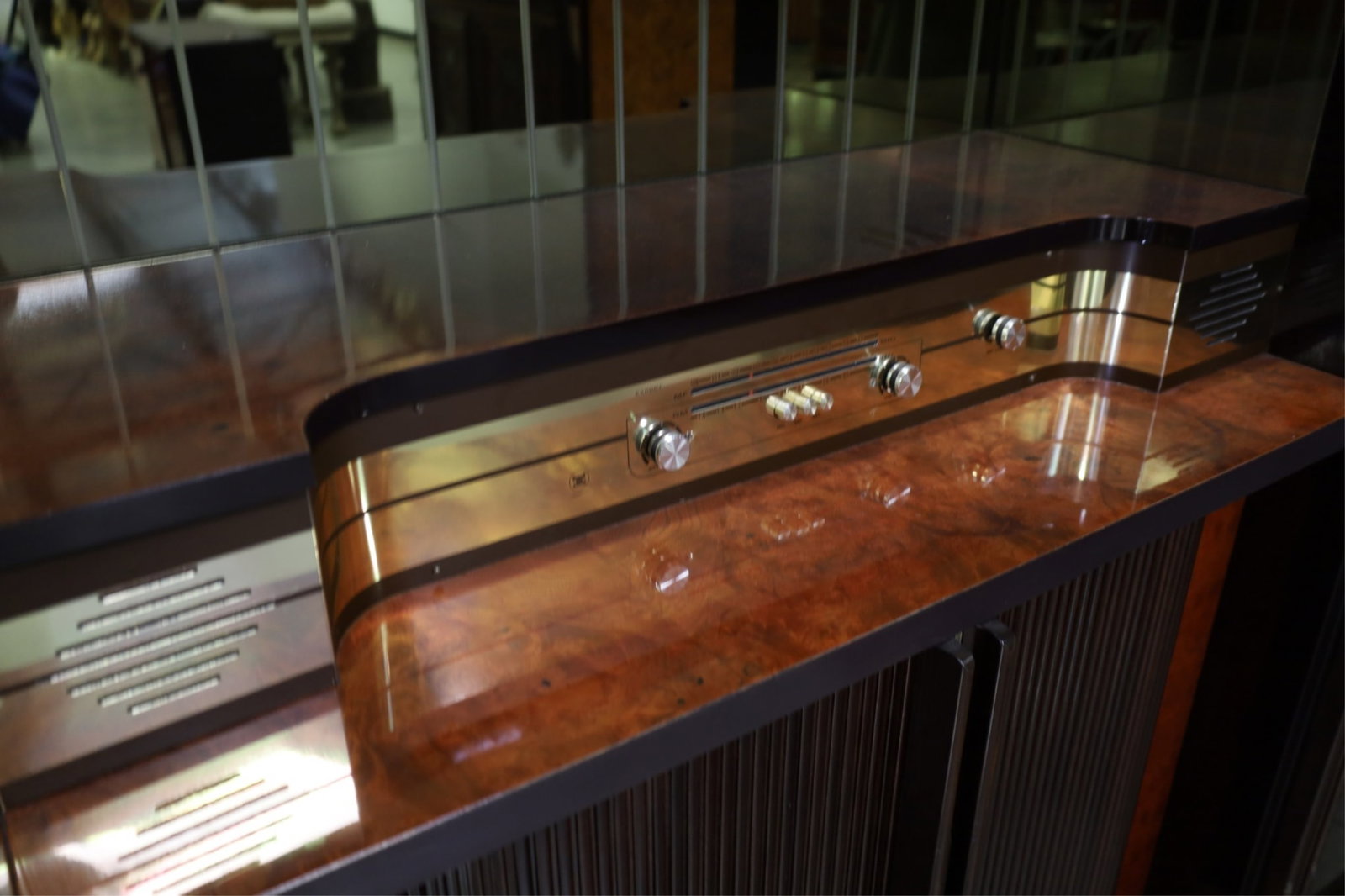 ART DECO STYLE WALL UNIT - 4