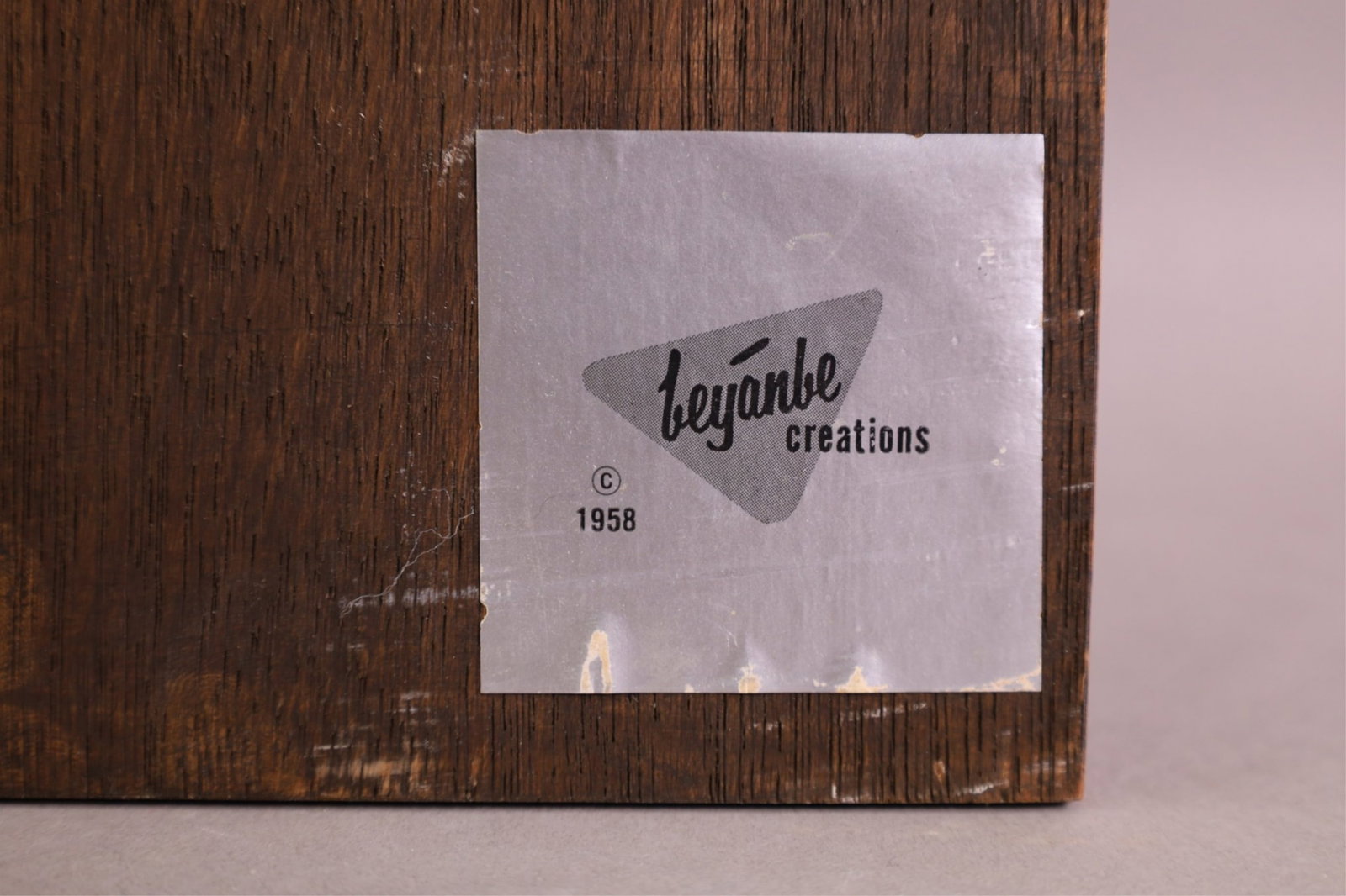 MCM STYLE WALL PLAQUE - 4