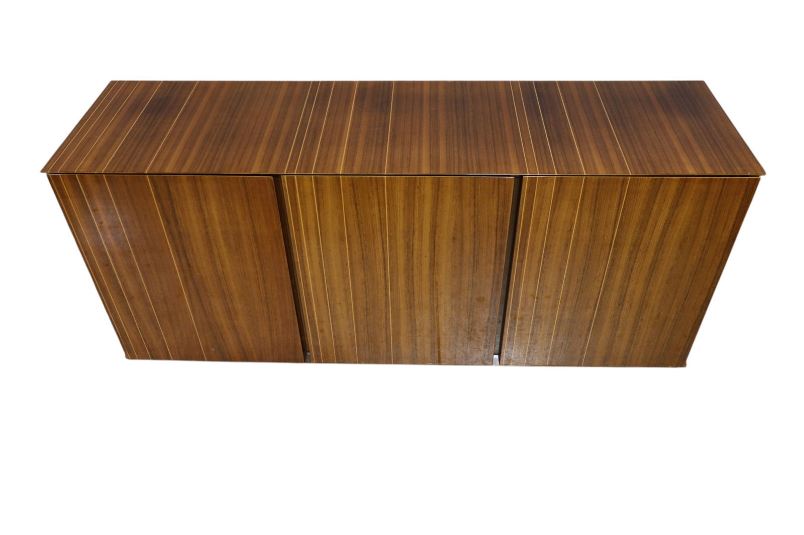 BURLED THREE DOOR CREDENZA - 2