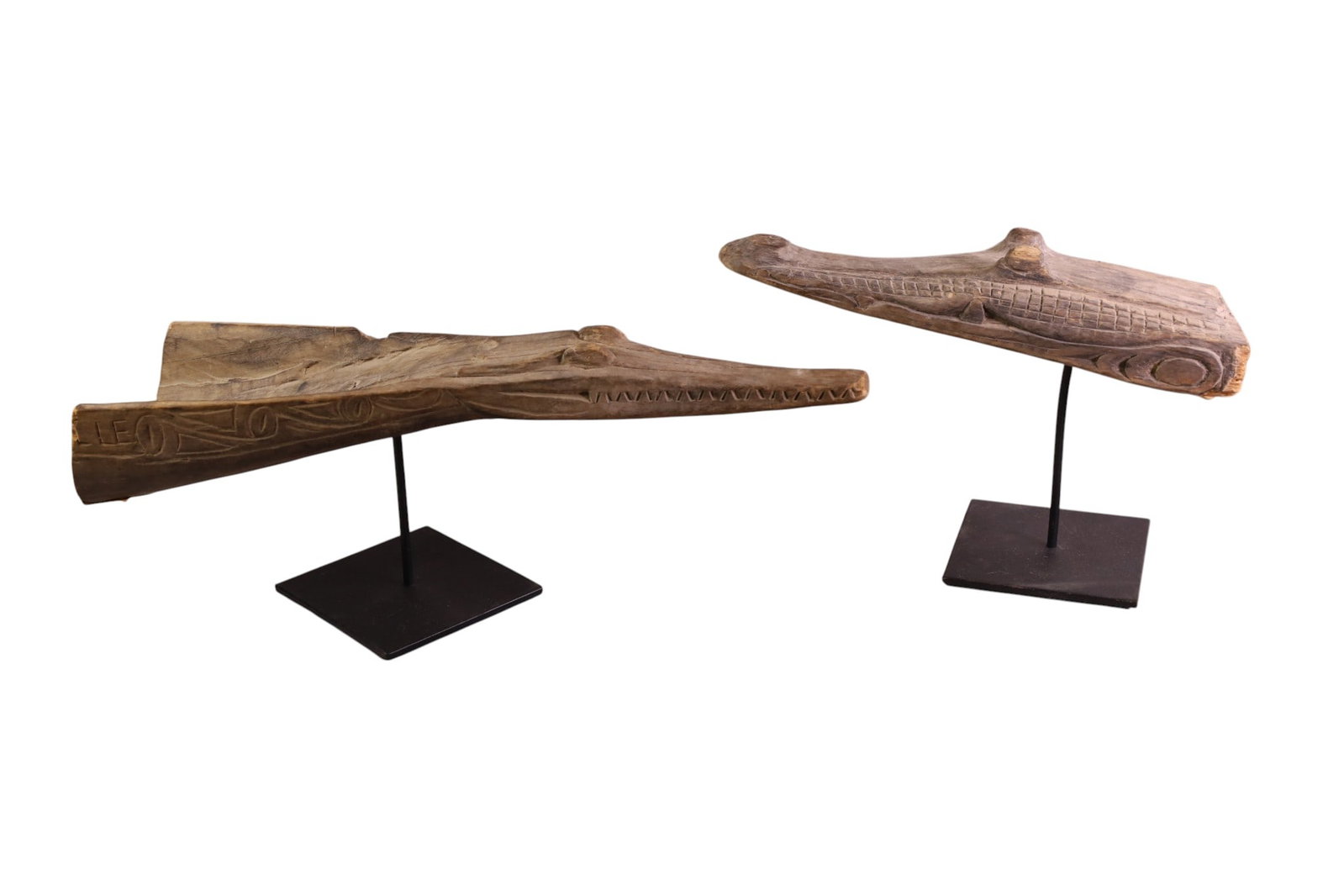 2 WOODEN ALLIGATORS: 2 CARVED WOODEN ALLIGATOR HEADS, ON STANDS. 13" - 20" L.