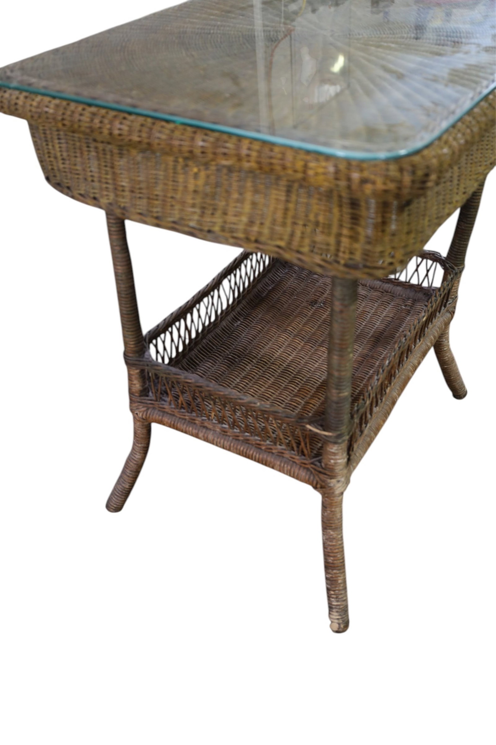 VICTORIAN WICKER LAMP TABLE - 3