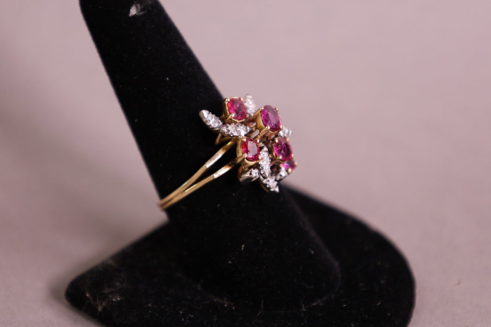 14K RUBY & DIAMOND RING - 2