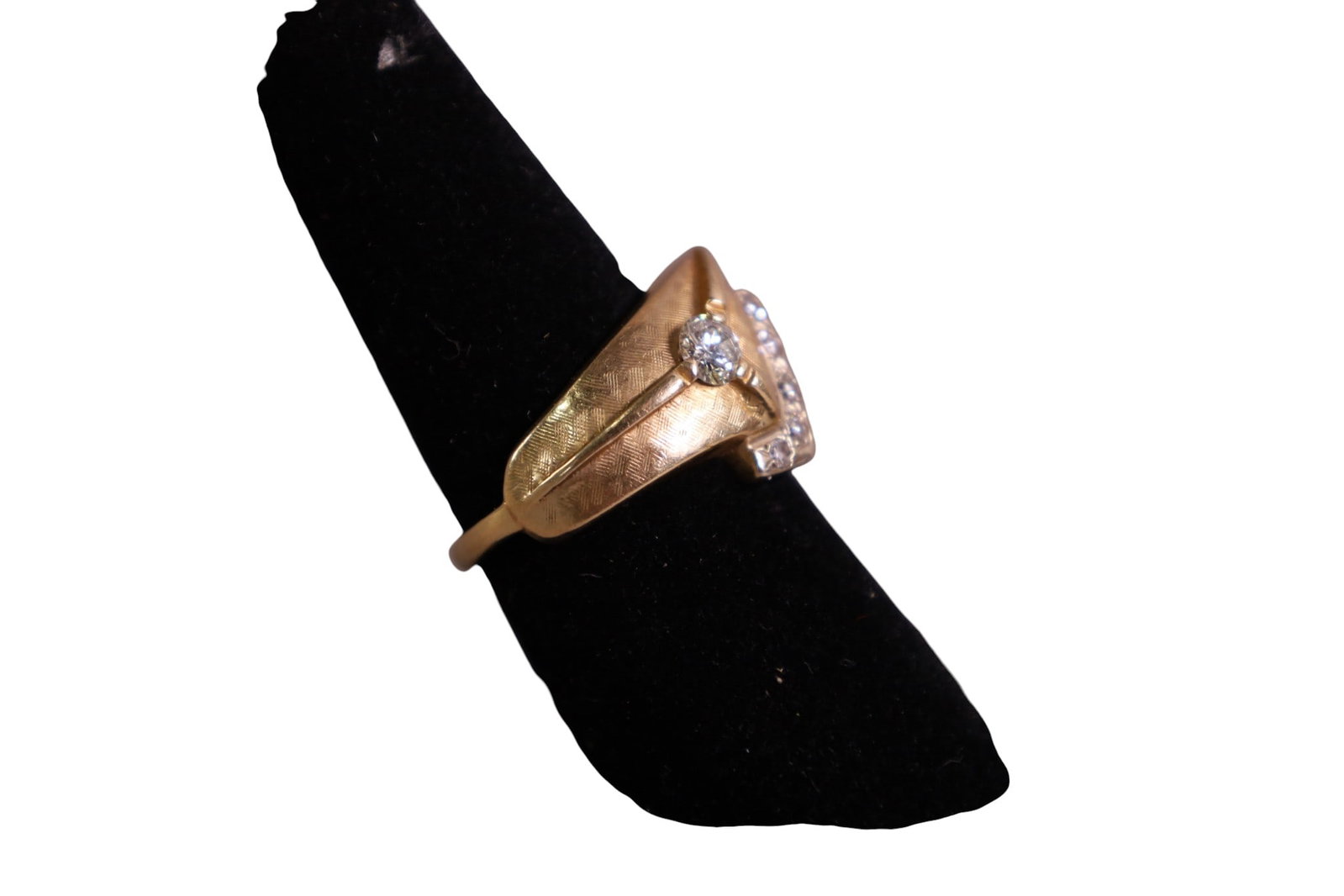 14K GOLD & DIAMOND RING - 2