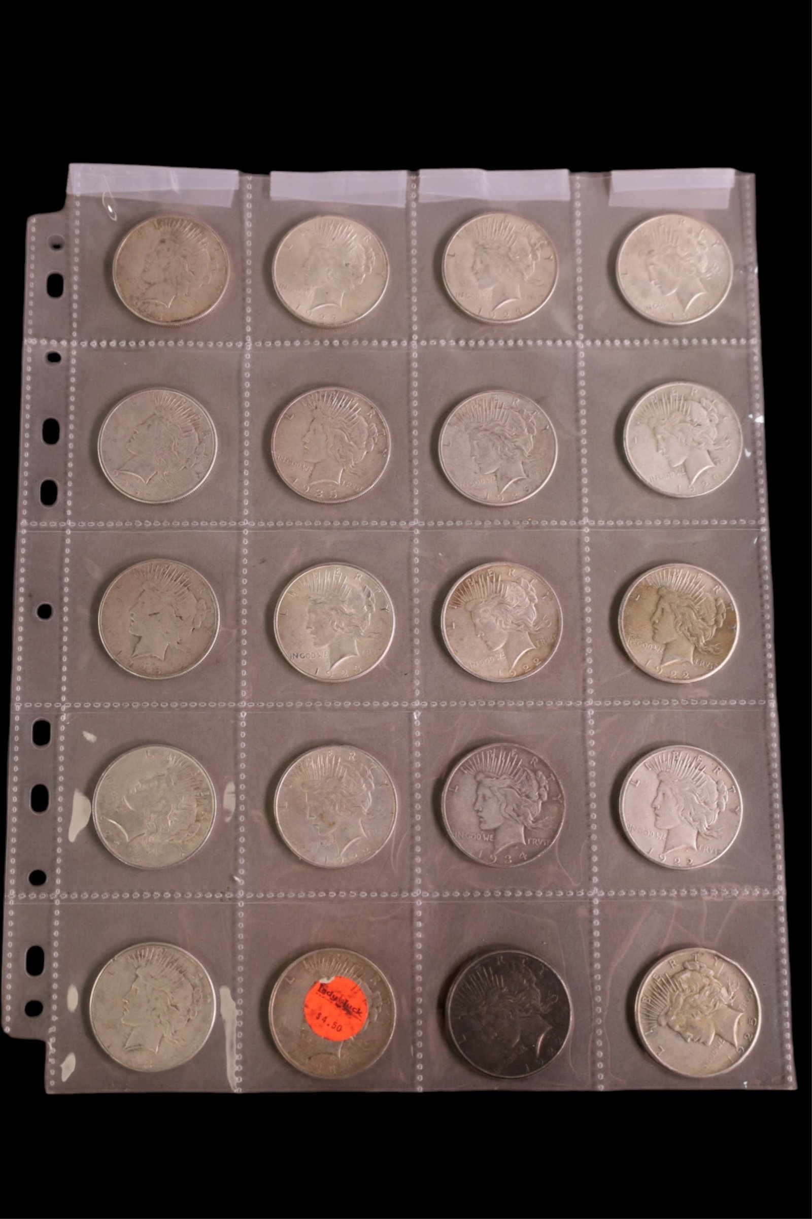 GROUPING OF 20 SILVER DOLLARS: GROUPING OF 20 SILVER DOLLARS, US PEACE DOLLARS. VARIOUS DATES.
