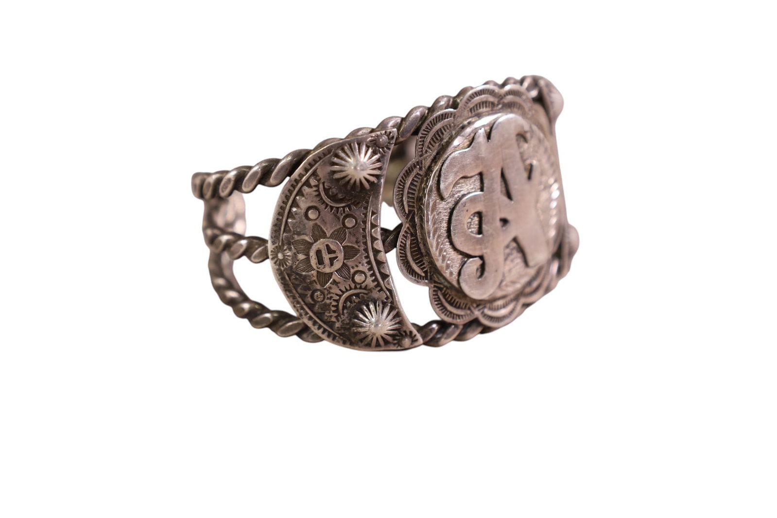 3 NATIVE AMERICAN CUFF BRACELETS - 4