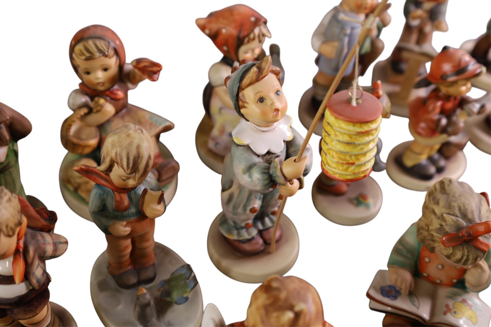 20 HUMMEL FIGURES - 6