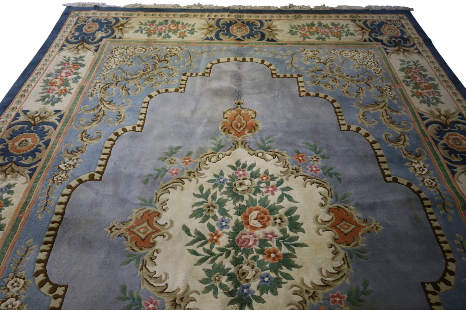 APPROX 10' x 14' HANDMADE WOOL RUG - 2