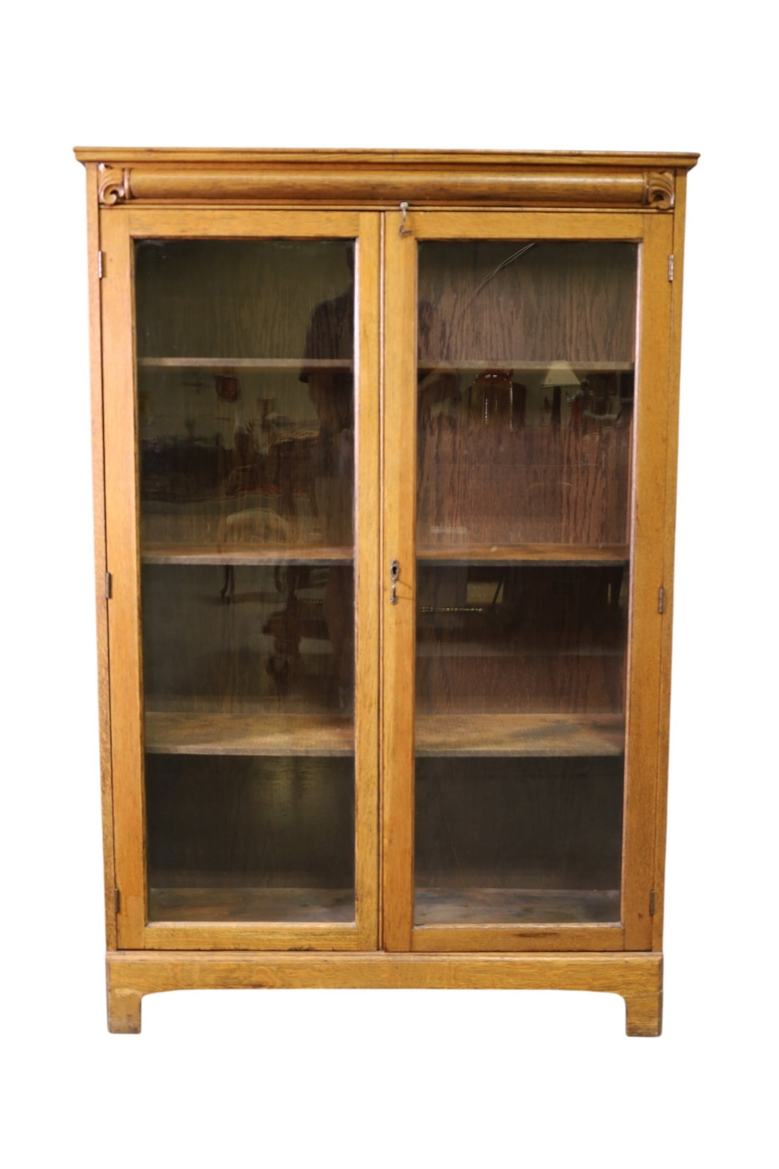 AMERICAN OAK BOOKCASE (1 of 2)