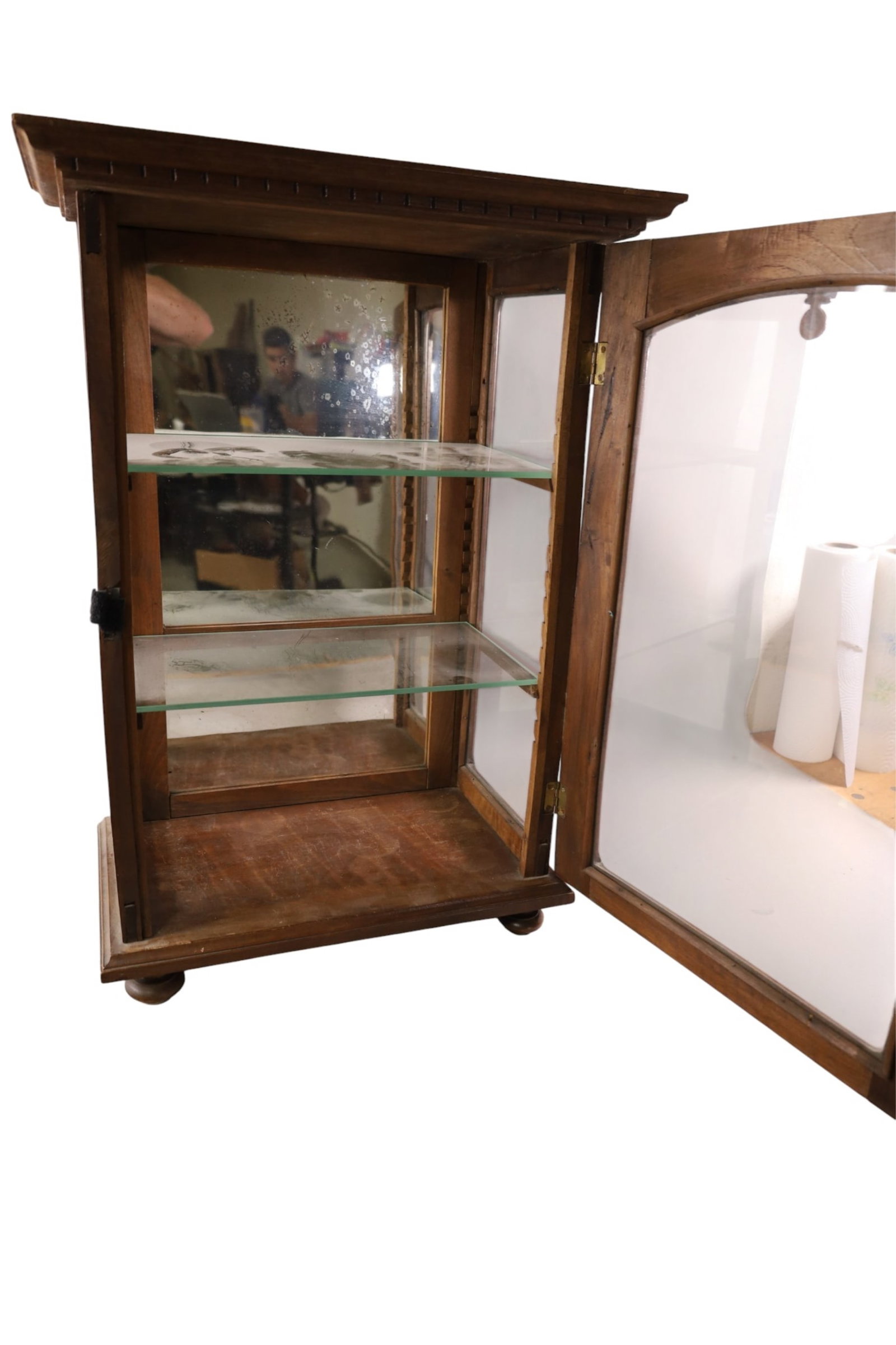 ANTIQUE TABLE TOP SHOWCASE - 3