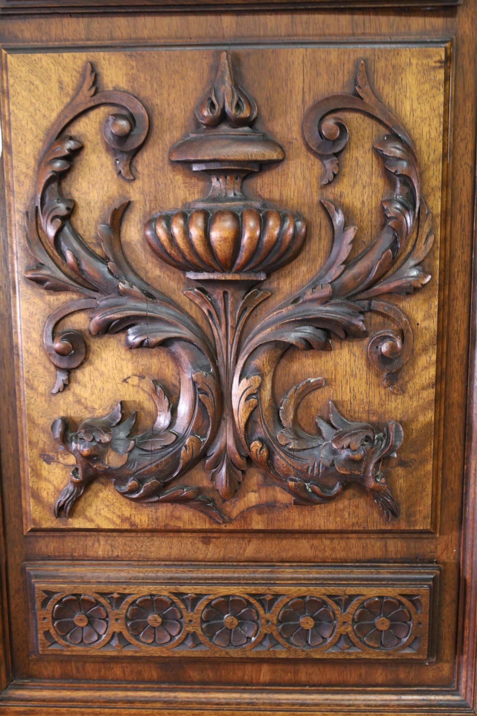 LARGE VICTORIAN SIDEBOARD - 2