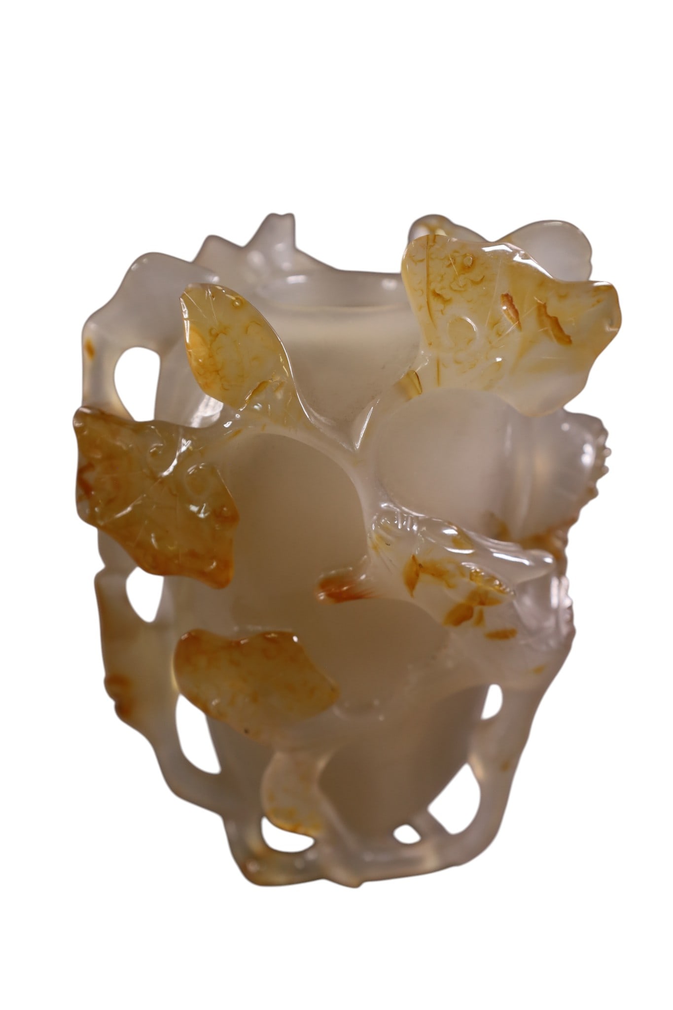 CHINESE VASE: CARVED CHINESE WHITE AND ORANGE AGATE VASE, LEAF DESIGN .HAS CHIPS. 5" H.