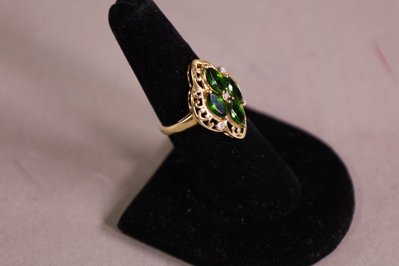 10K GOLD RING - 3