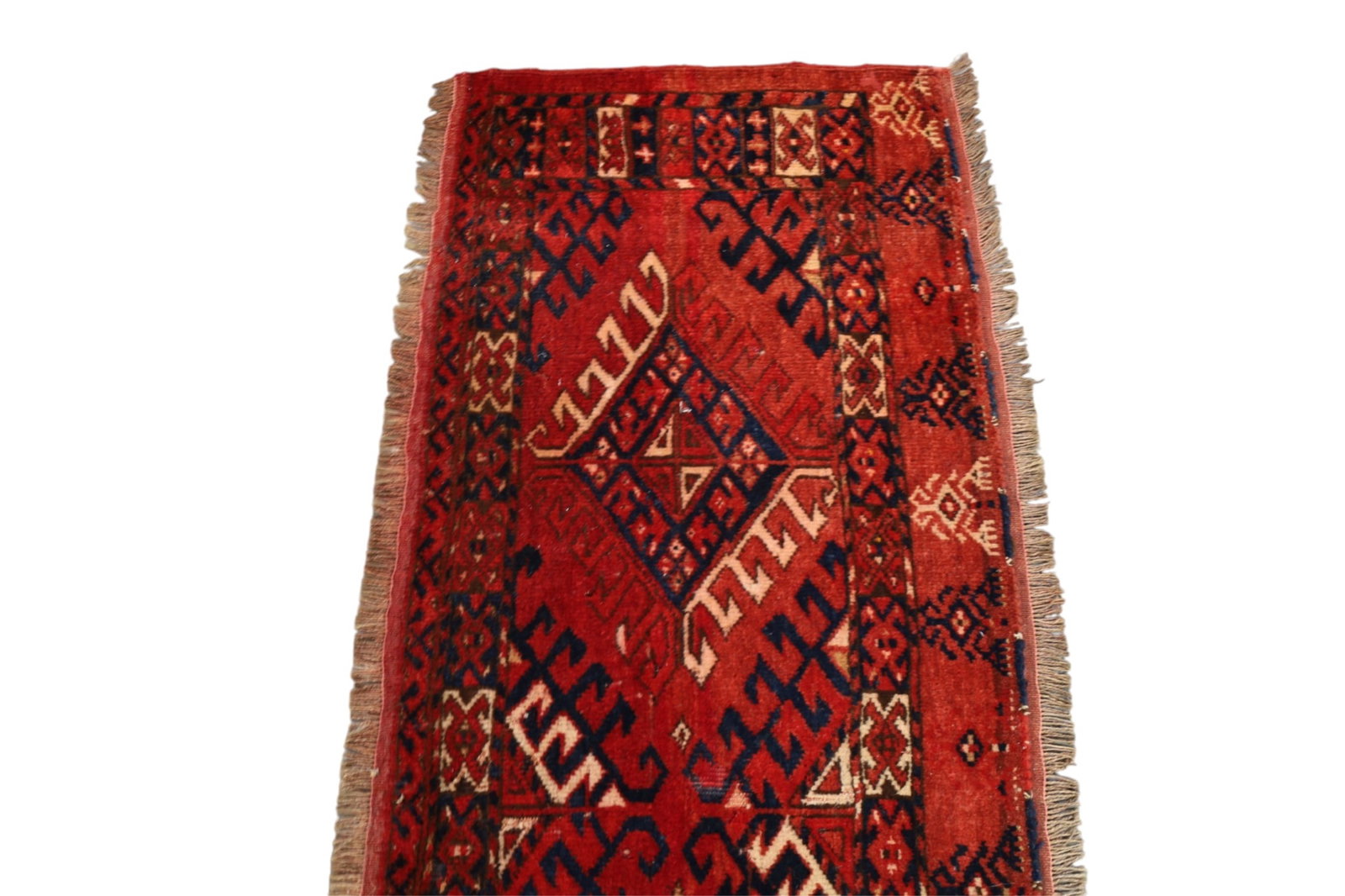 APPROX 1' 7" x 4' 4" RUNNER RUG - 3