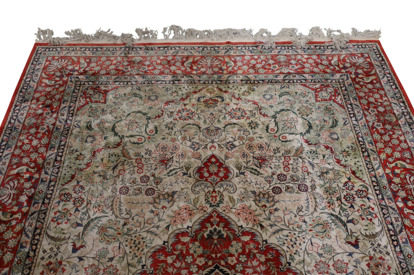 APPROX 6' x 9' 1" HANDMADE WOOL RUG: HANDMADE WOOL PERSIAN RUG, PICTORAL, SMALL STAINS.