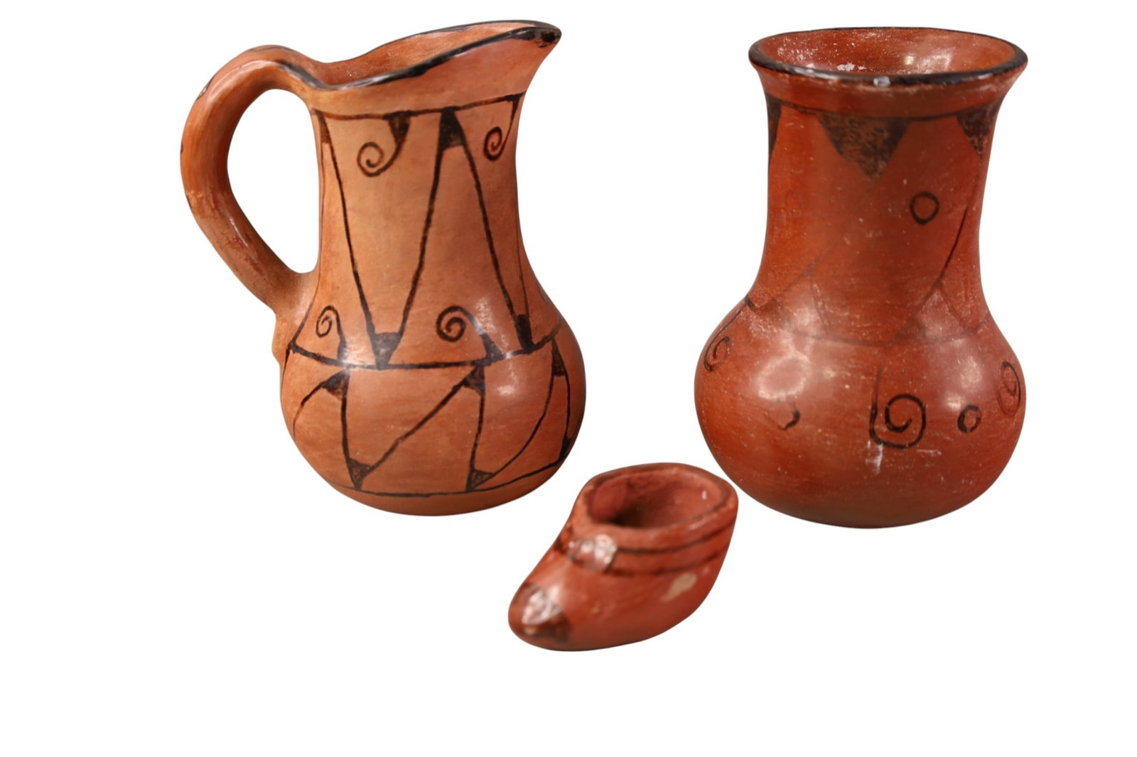 3 PCS OF MARICOPA POTTERY: HANDMADE NATIVE AMERICAN, MARICOPA POTTERY VASE, PITCHER, & POTTERY MOCCASIN. 1 1/4" - 6" H.
