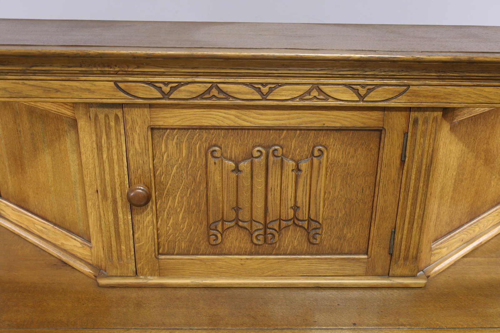 1910'S OAK SIDEBOARD - 2