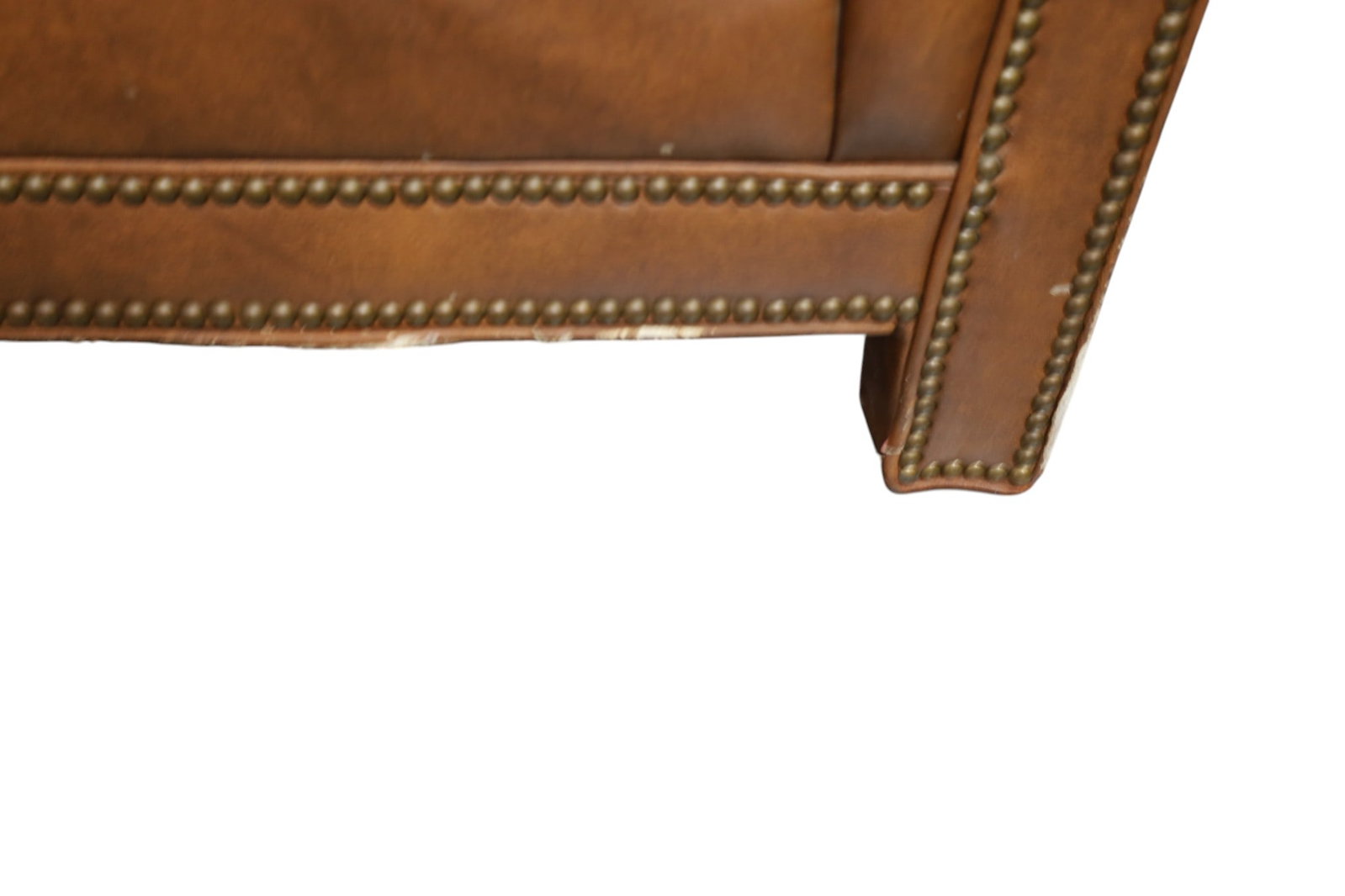 CHESTERFIELD STYLE SETTEE - 3