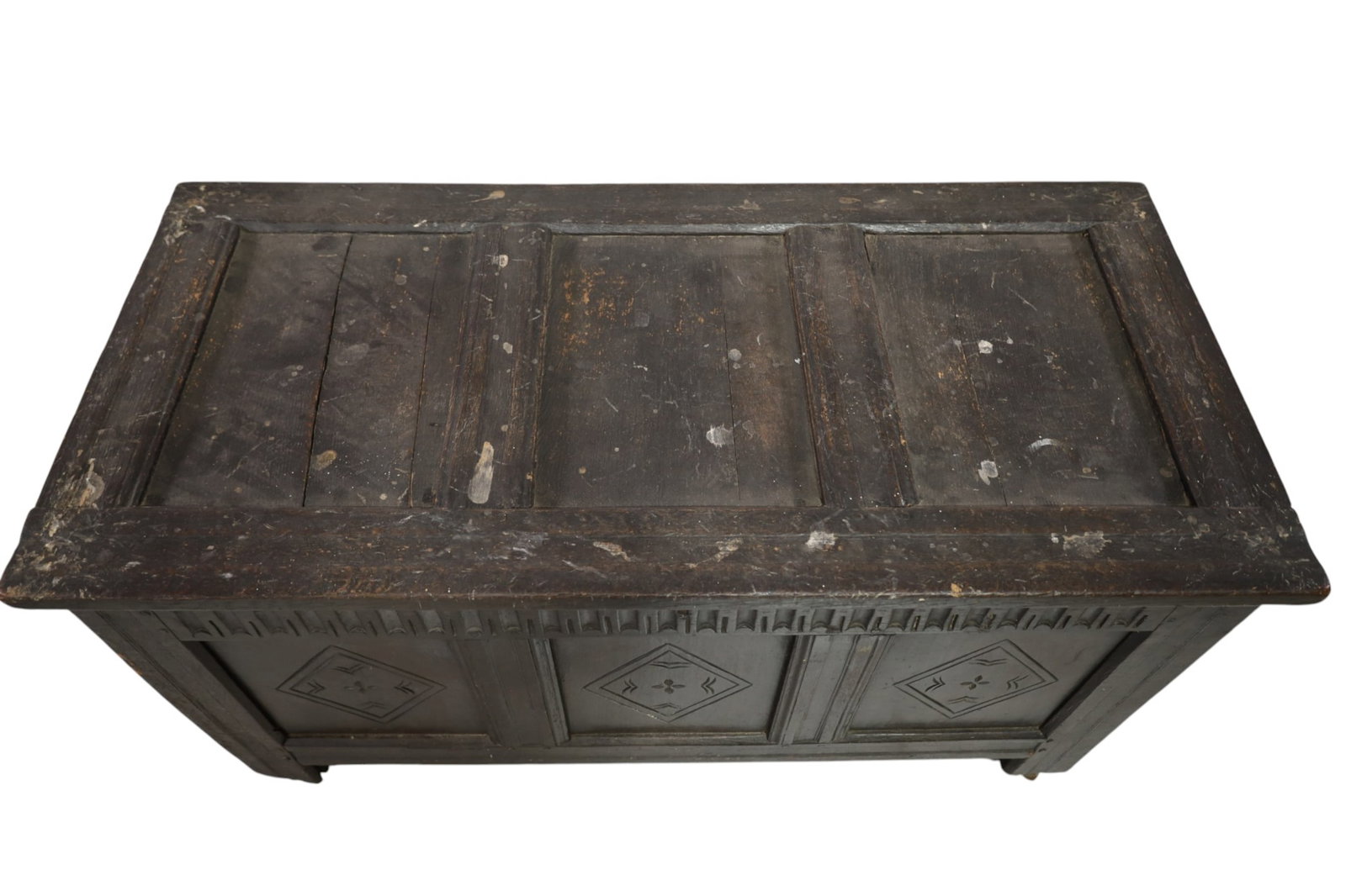 LARGE ANTIQUE TRUNK - 2
