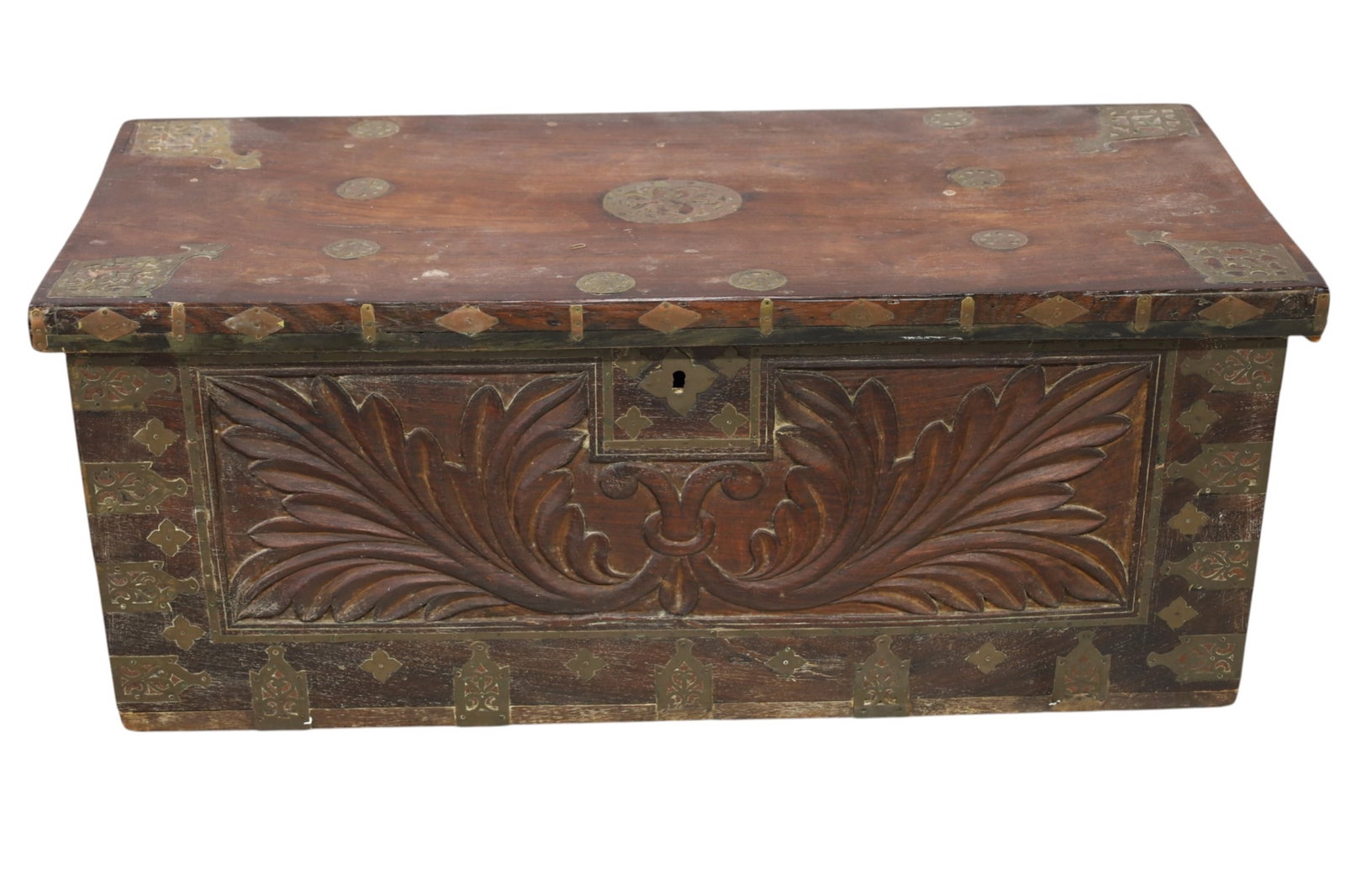 SMALL ANTIQUE TRUNK (1 of 4)