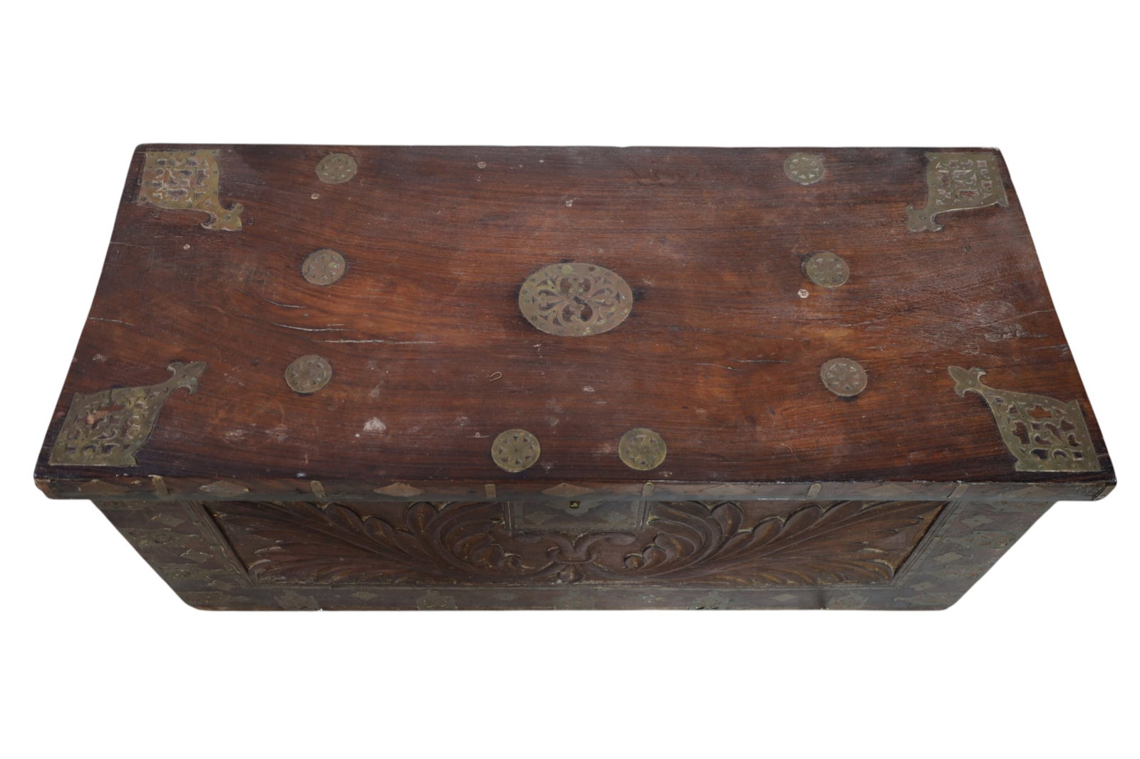SMALL ANTIQUE TRUNK - 2