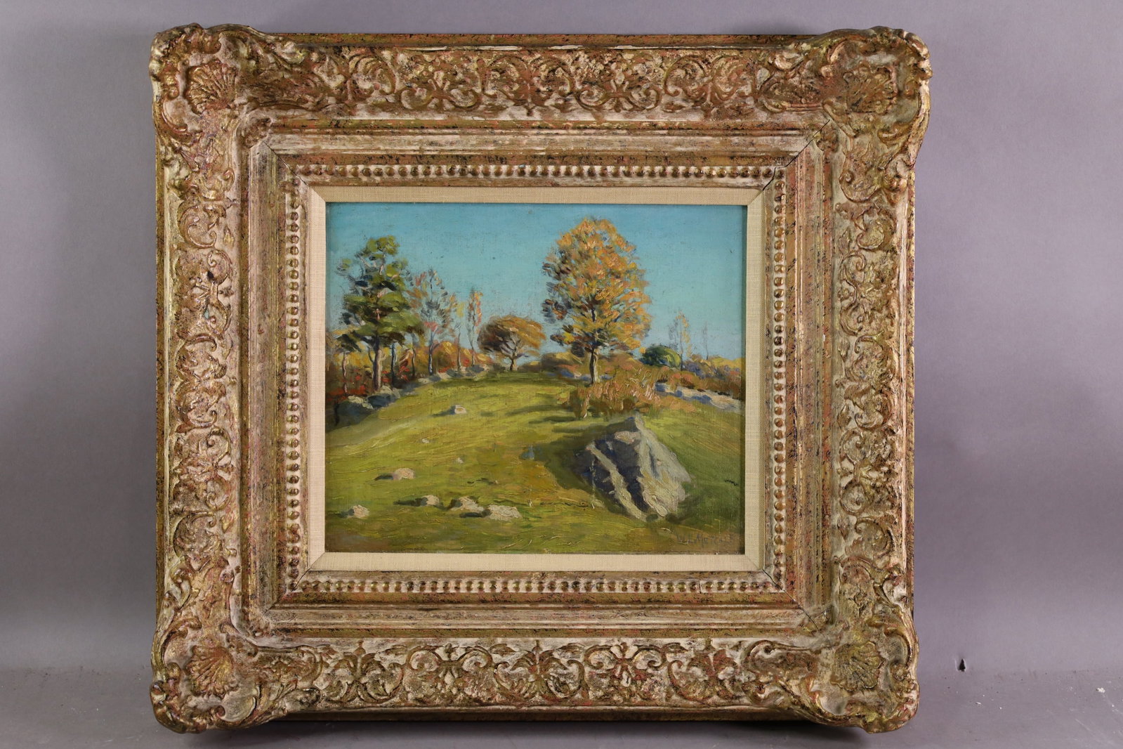 WILLARD LEROY METCALF OIL PAINTING: OIL ON BOARD, SIGNED LOWER RIGHT, AUTUMN HILLTOP OIL PAINTING. 12" x 10" IMAGE SIZE / 20 1/2" x 18 1/2" IN FRAME. THE WORK IS OFFERED FROM A PRIVATE COLLECTION AND IS UNACCOMPANIED BY AUTHENTICATION