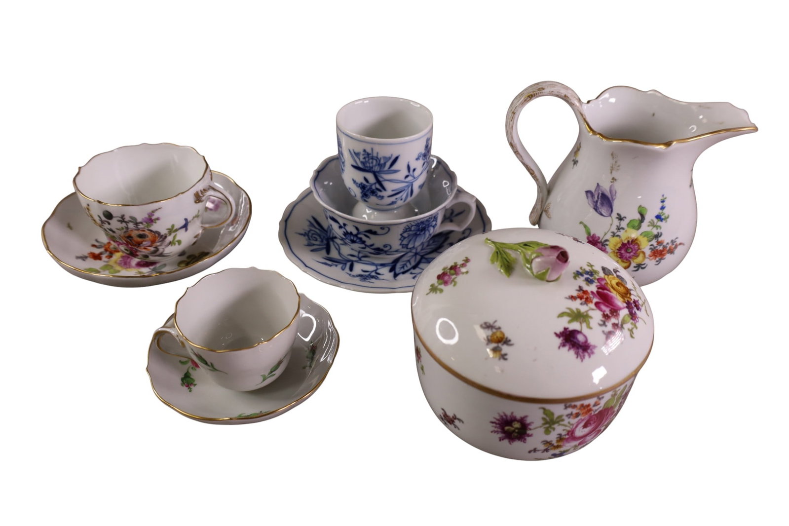 GROUPING OF MEISSEN PORCELAIN (1 of 7)