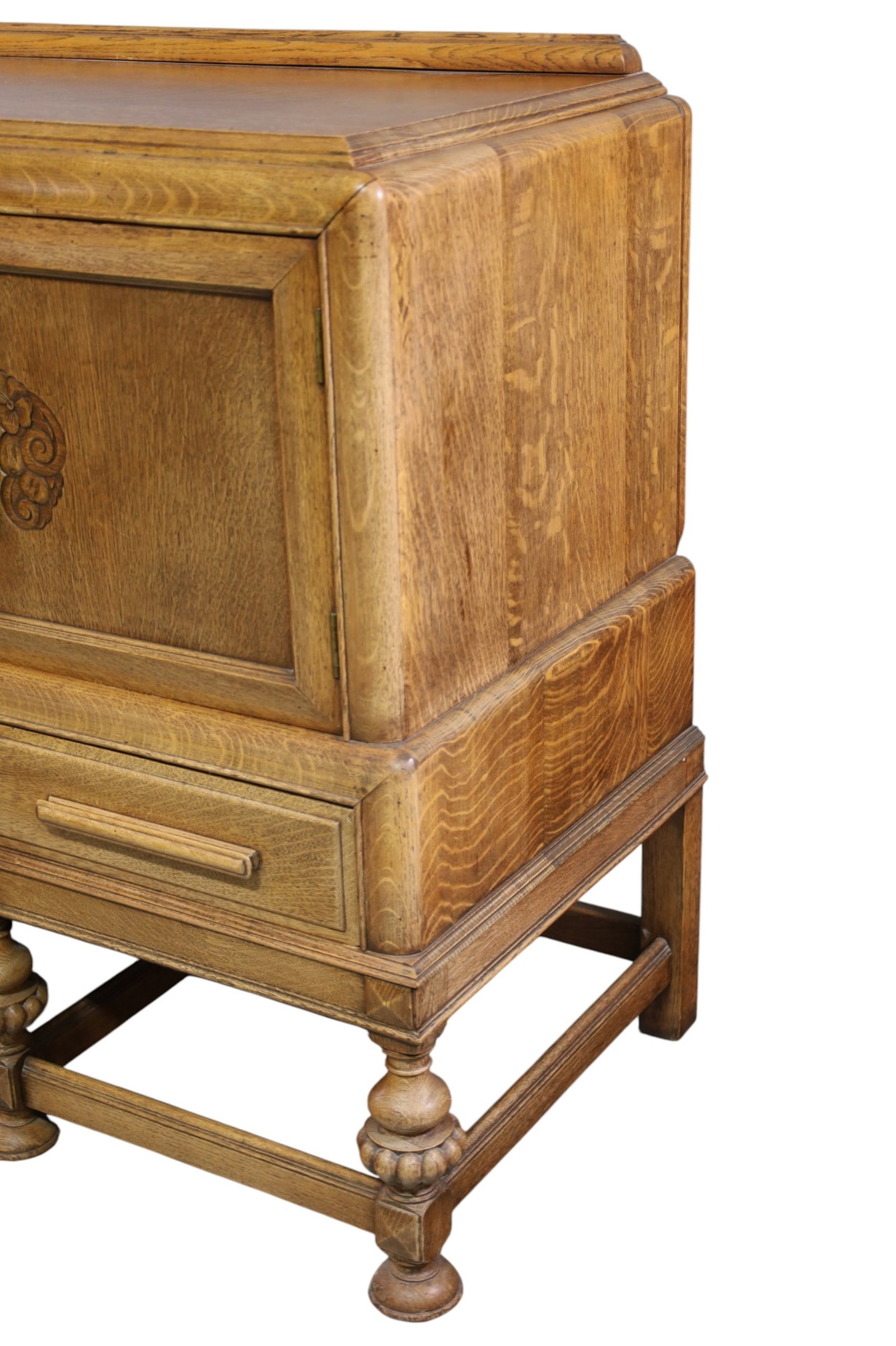 OAK BUFFET - 2