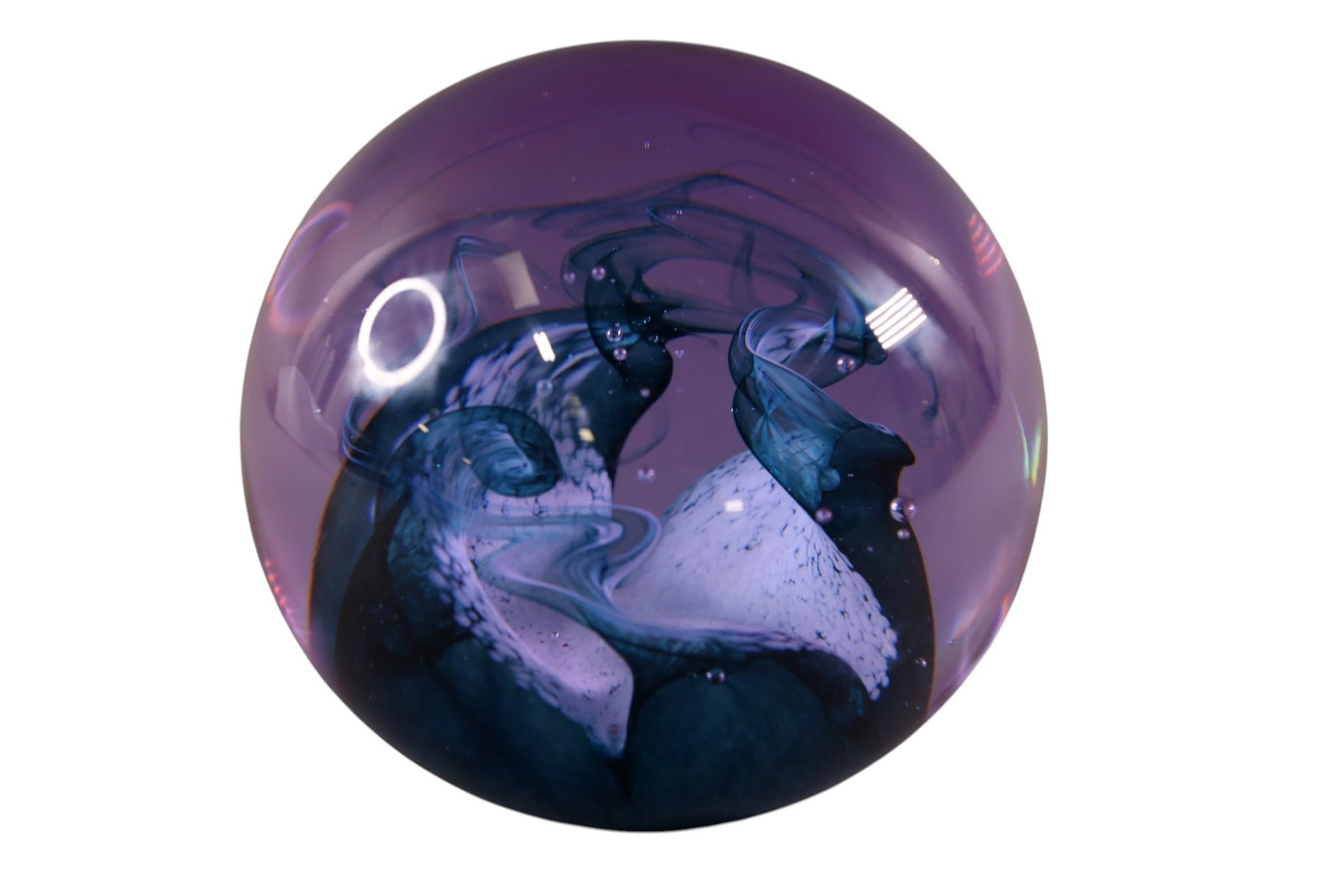 LARGE GLASS PAPERWEIGHT: LARGE ART GLASS PAPERWEIGHT, UNSIGNED. 5 1/2" H.