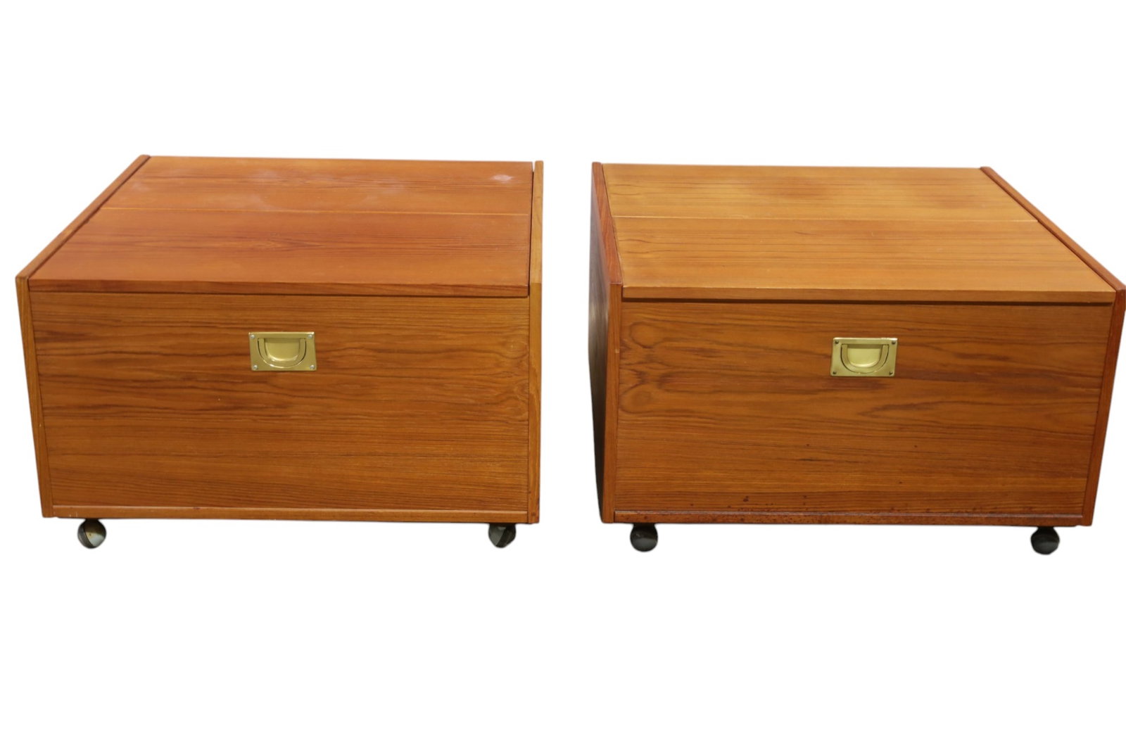 2 PIECE DANISH TABLE SET: ROLLING LOW TABLES, LIFT TOP WITH FAUX DRAWERS. INTERIOR TRAY. DANISH TEAK. 27 1/2" X 27 1/2" x 16 H. THIS ITEM EXCEEDS SIZE, WEIGHT, AND OR FRAGILITY LIMITATIONS FOR IN HOUSE SHIPPING, MUST BE