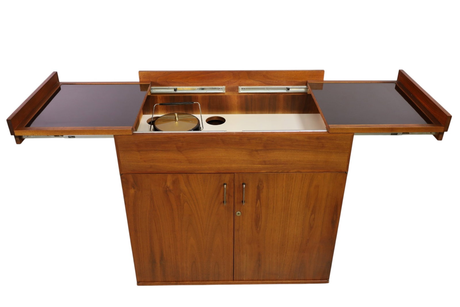 MID CENTURY MODERN BAR: MID CENTURY MODERN BAR, SLIDING TOP, LOWER DOORS. 36" W x 20" D x 37"H THIS ITEM EXCEEDS SIZE, WEIGHT, AND OR FRAGILITY LIMITATIONS FOR IN HOUSE SHIPPING, MUST BE PICKED UP IN HOUSE OR SHIPPED VIA