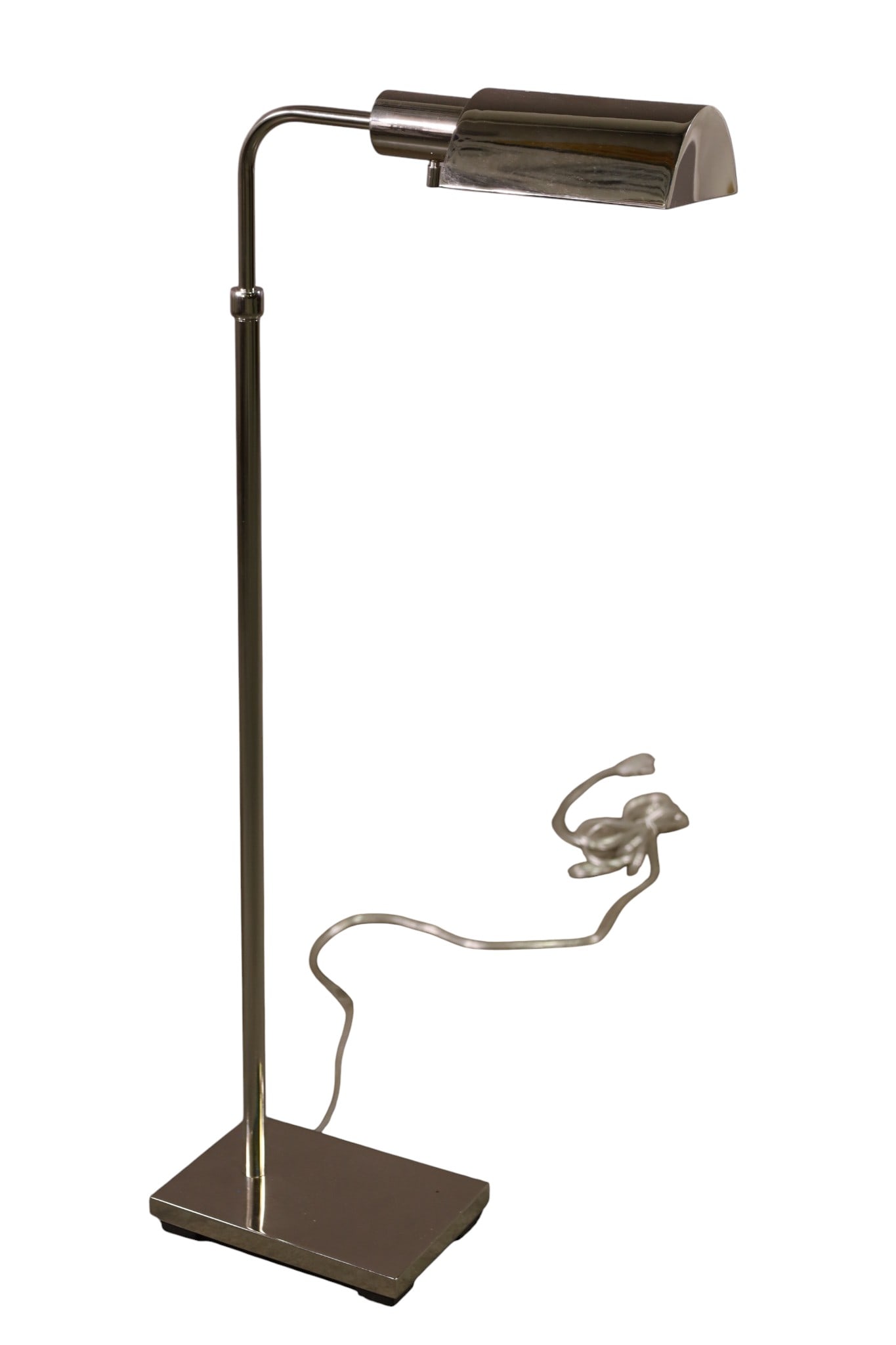 VINTAGE CHROME FLOOR LAMP (1 of 2)