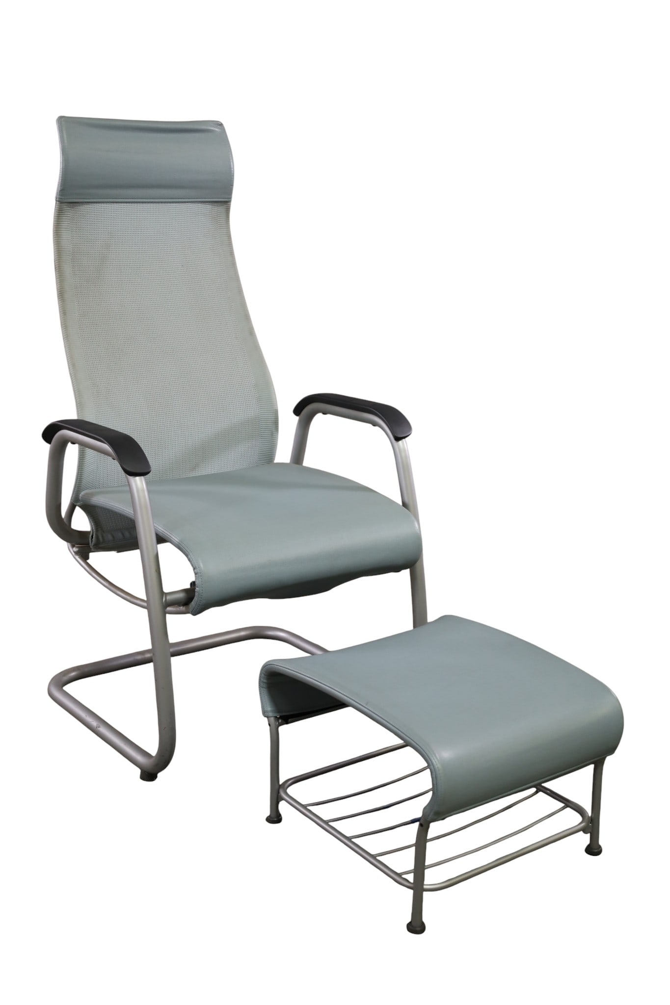 STEELCASE LOUNGE CHAIR & FOOTSTOOL: CURA SLING LOUNGE CHAIR, BY STEELCASE, WITH FOOTSTOOL. NEEDS CLEANED. 26" W x 27" D x 47" H. CHAIR & 18 1/2" W x 16" D x 12 1/2" H. THIS ITEM EXCEEDS SIZE, WEIGHT, AND OR FRAGILITY LIMITATIONS FOR IN