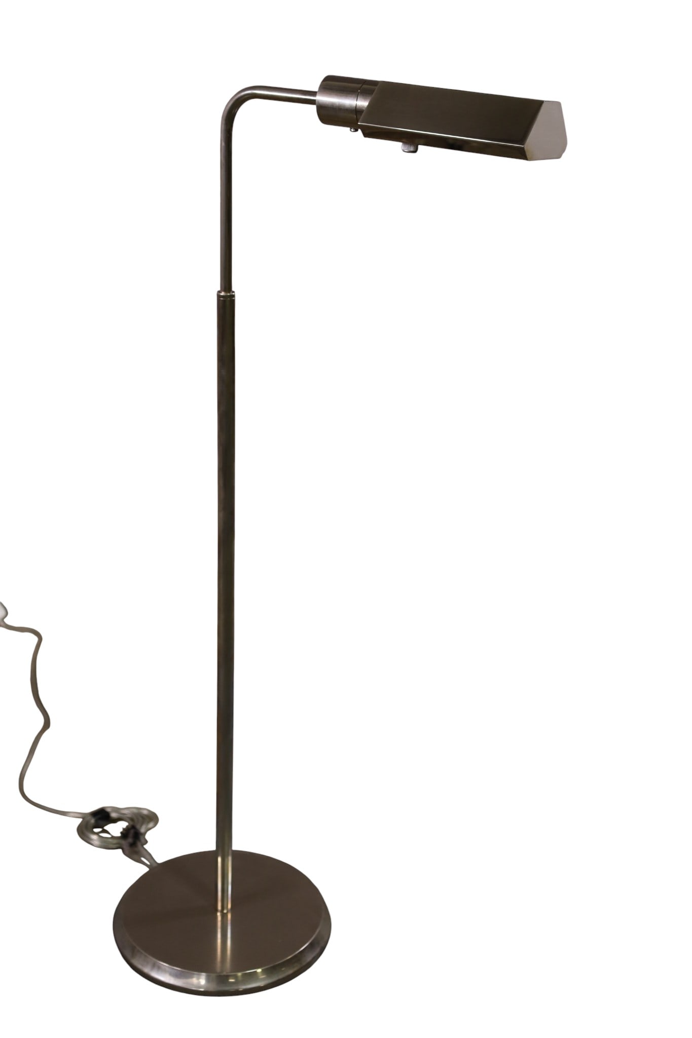 CHROME FLOOR LAMP (1 of 2)
