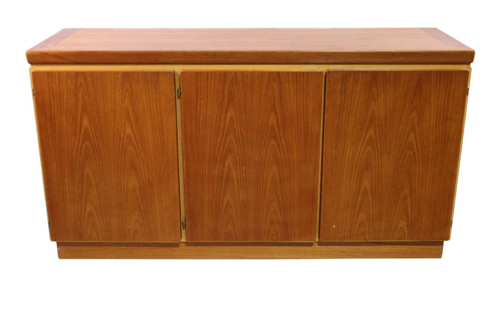 DANISH MODERN CREDENZA (1 of 4)