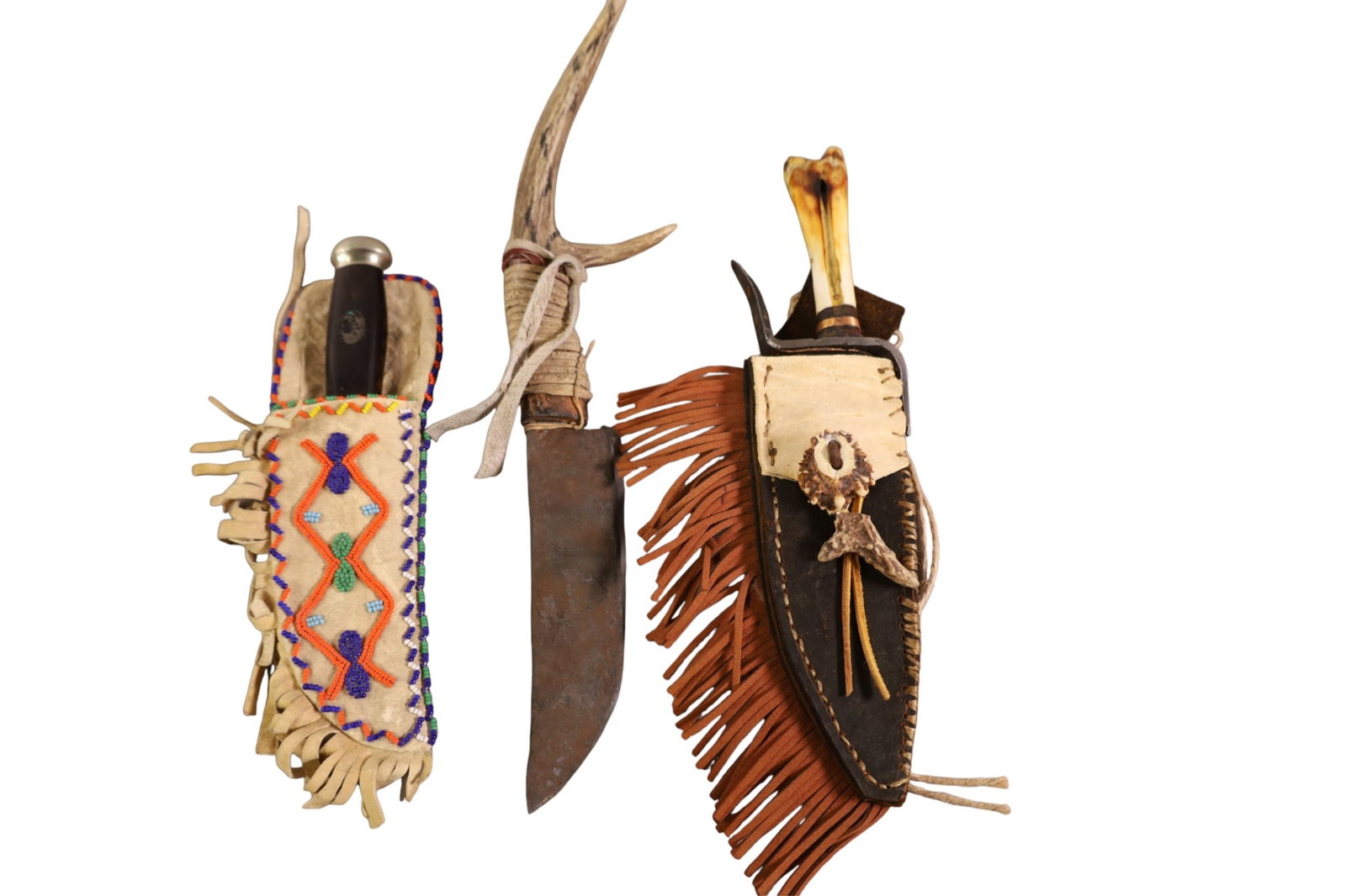 3 CUSTOM KNIVES: PRIMITIVE STYLE HANDLE, CHARLTON SAFARI CLUB IN BEADED SHEATH. & BONE HANDLE IN SHEATH.