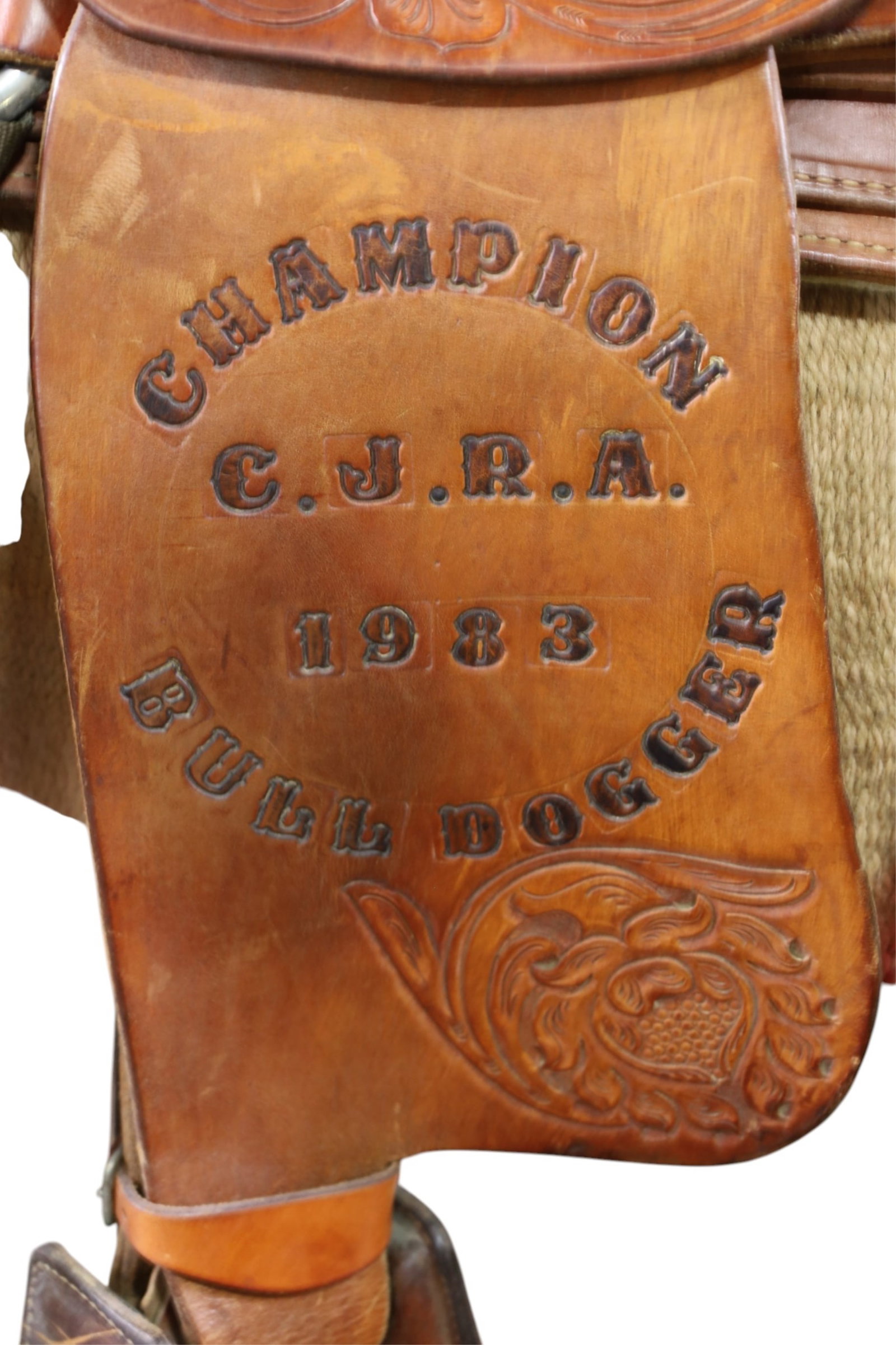 TOOLED LEATHER WESTERN SADDLE - 2