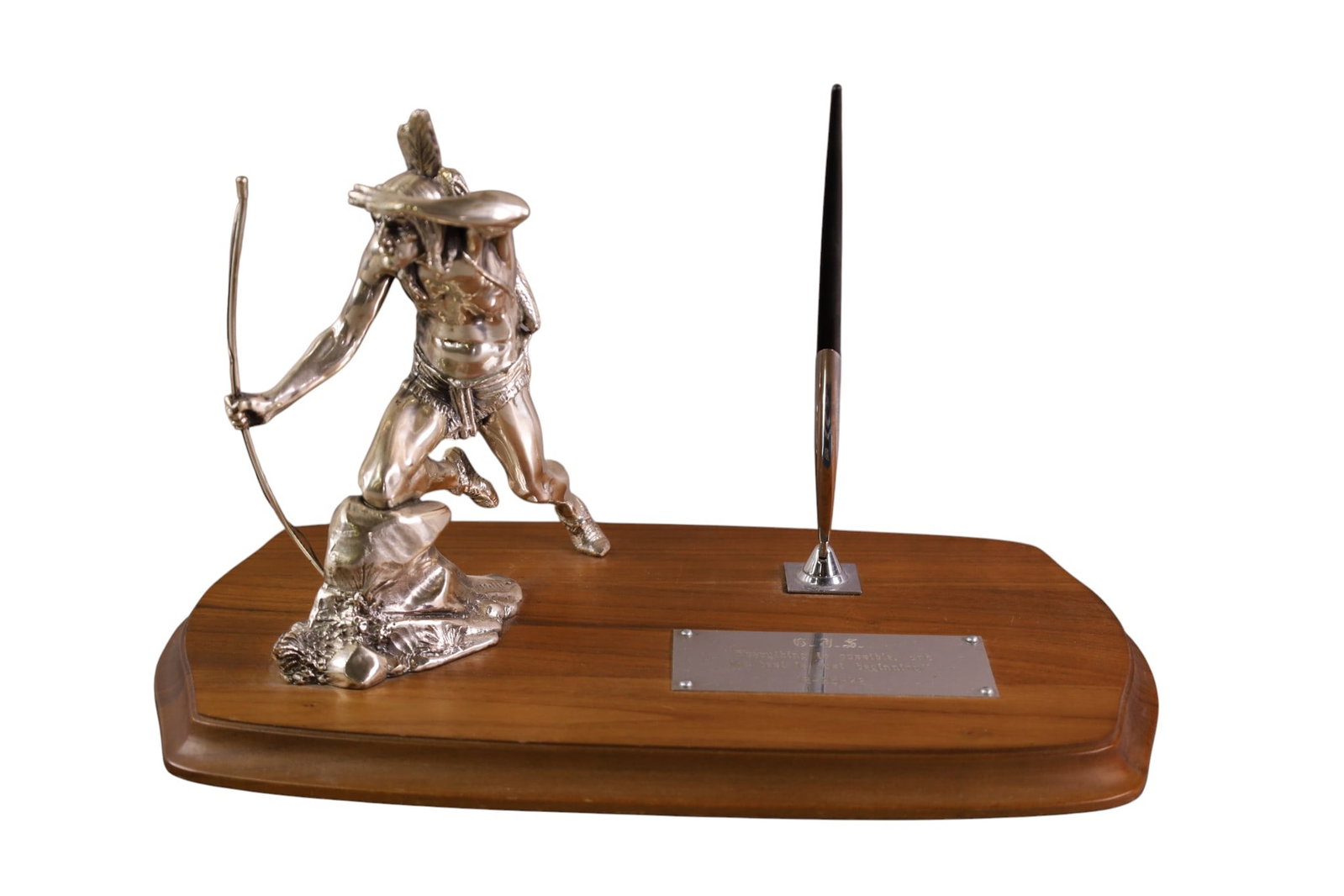 NATIVE AMERICAN PEN HOLDER: NATIVE AMERICAN FIGURAL PEN HOLDER. 14" W.