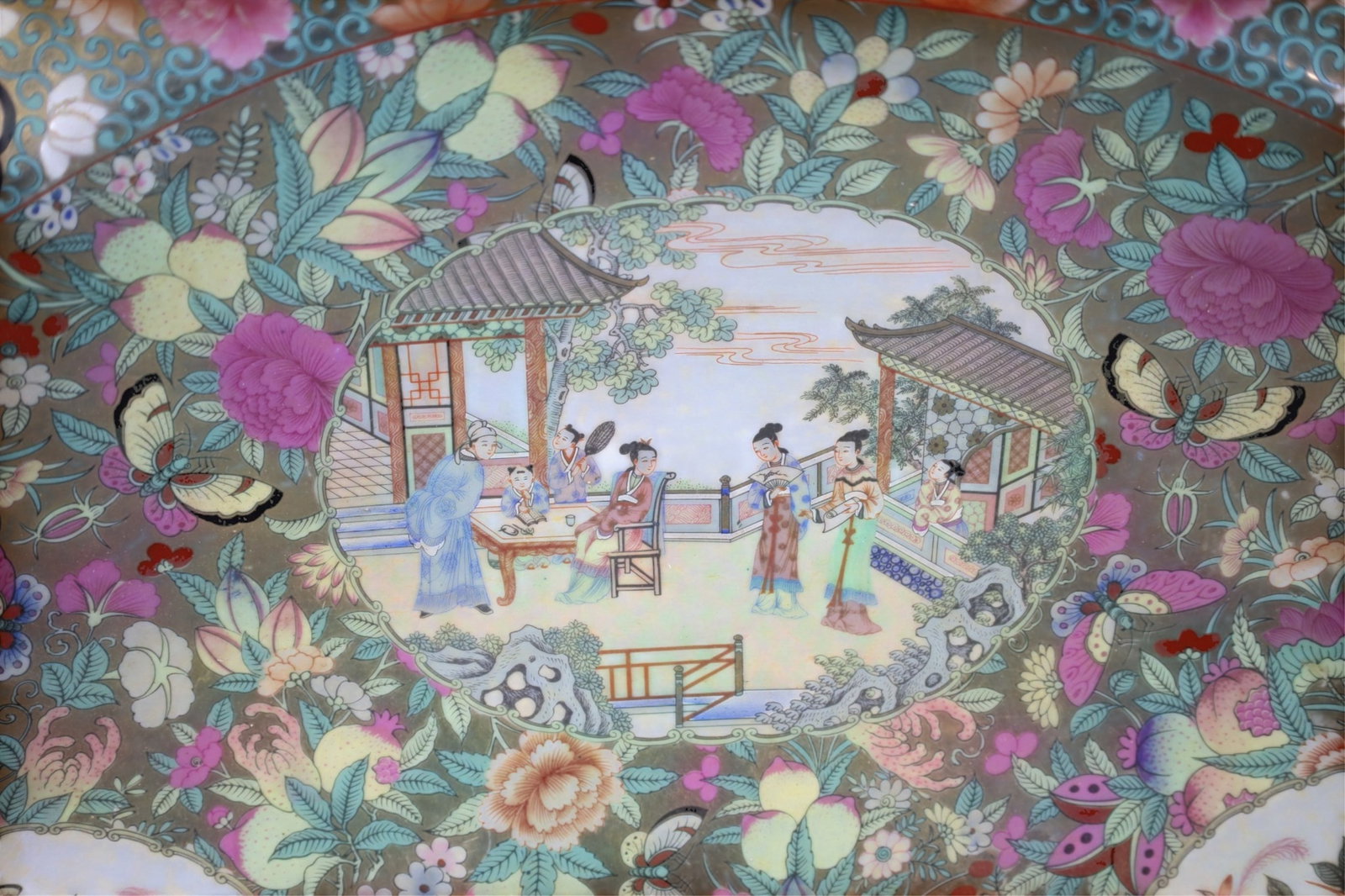 LARGE CHINESE CHARGER - 2