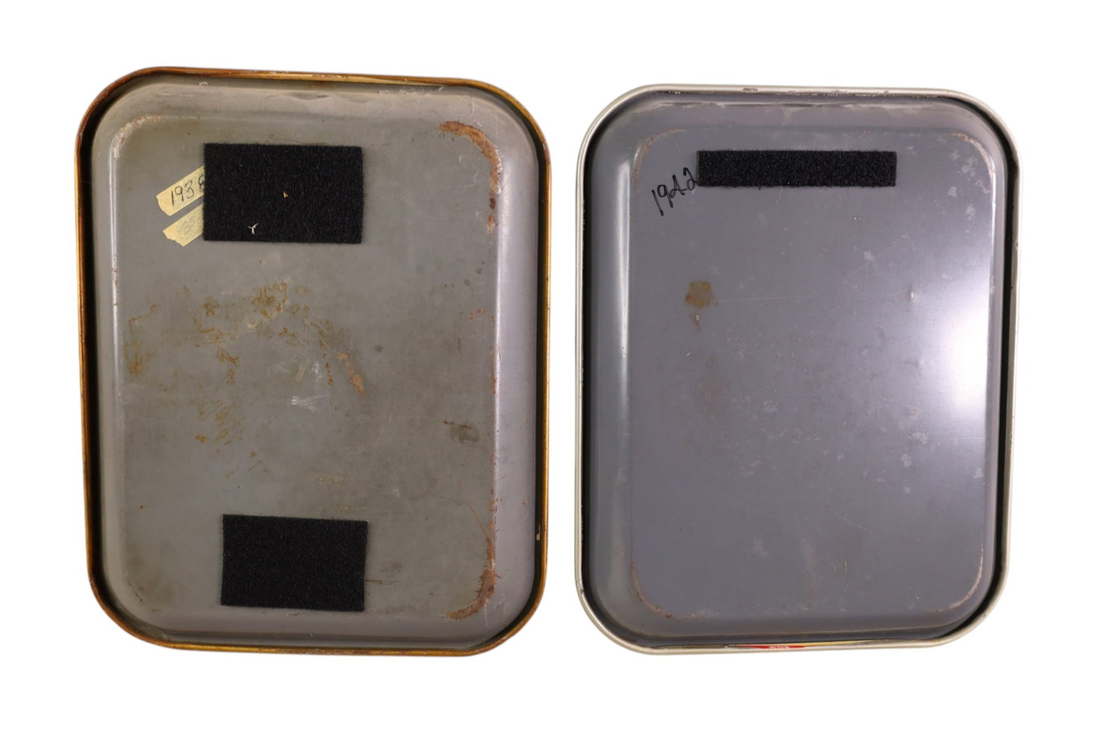 2 COCA COLA TRAYS - 2