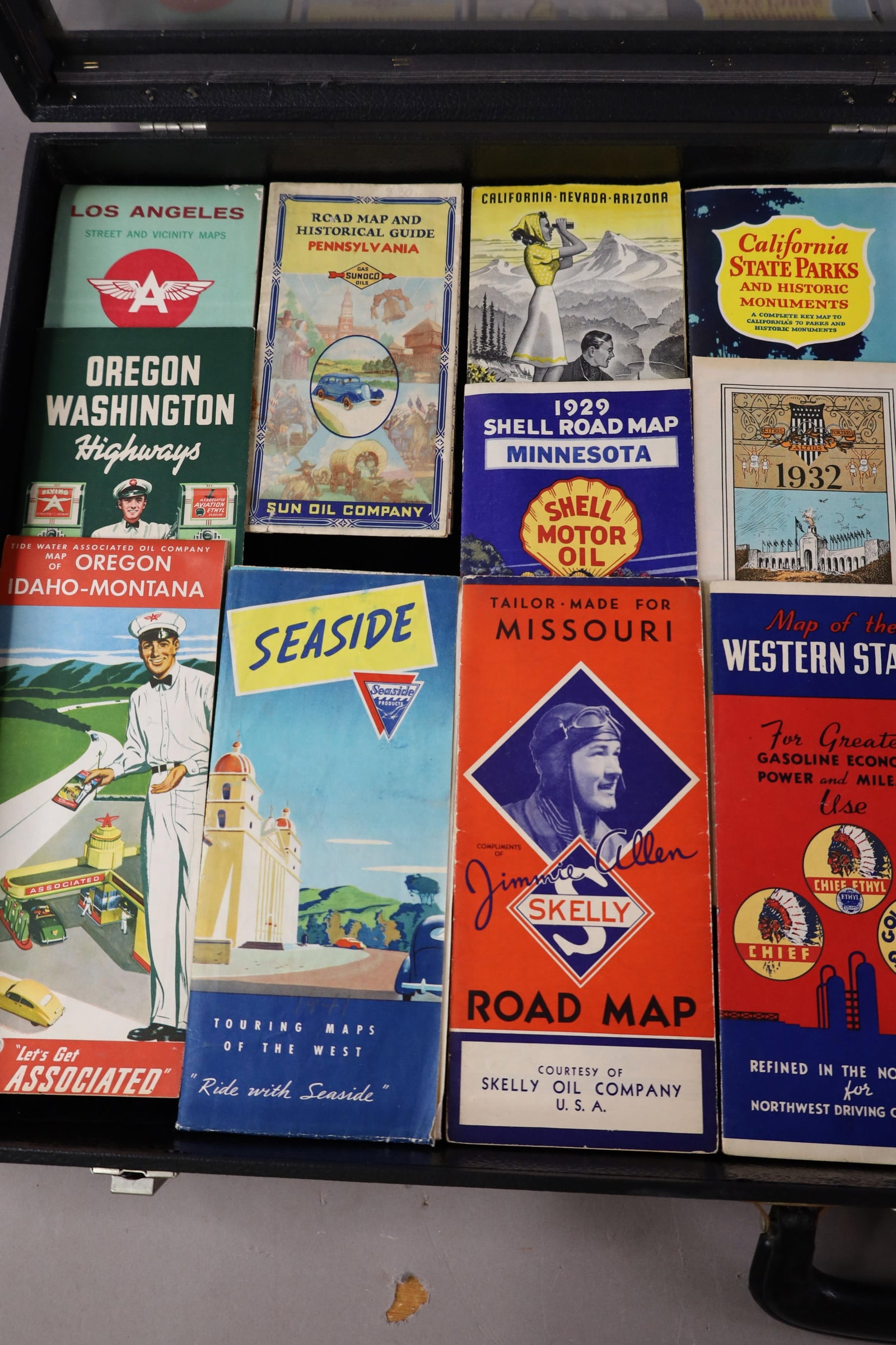 18 VINTAGE ROAD MAPS - 2