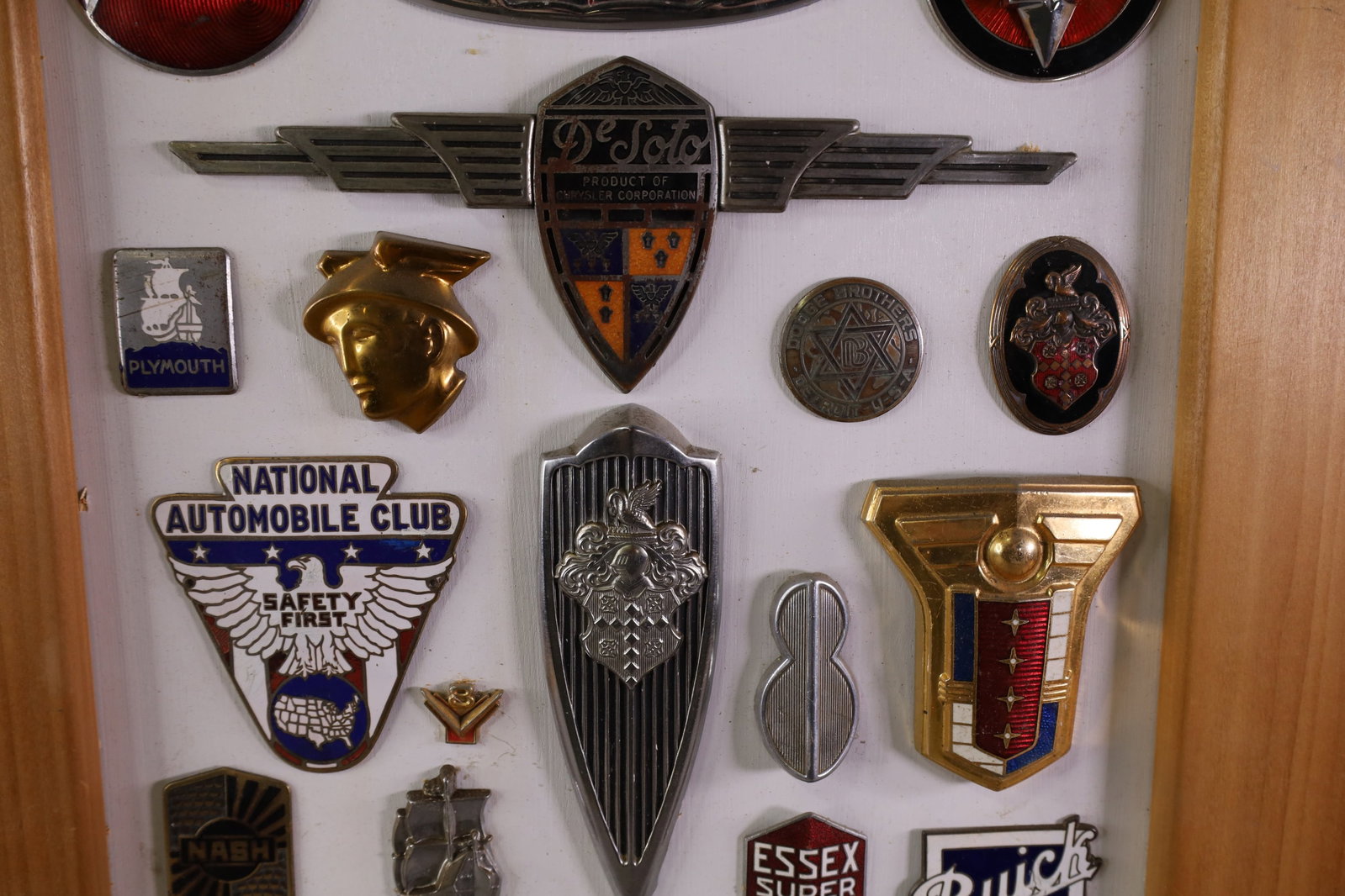 MISC CAR BADGES & EMBLEMS - 3