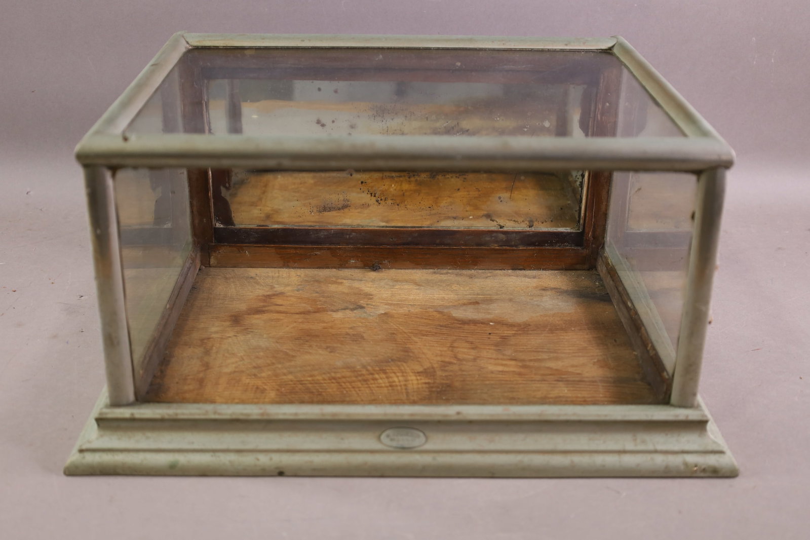 ANTIQUE METAL COUNTER TOP DISPLAY (1 of 3)