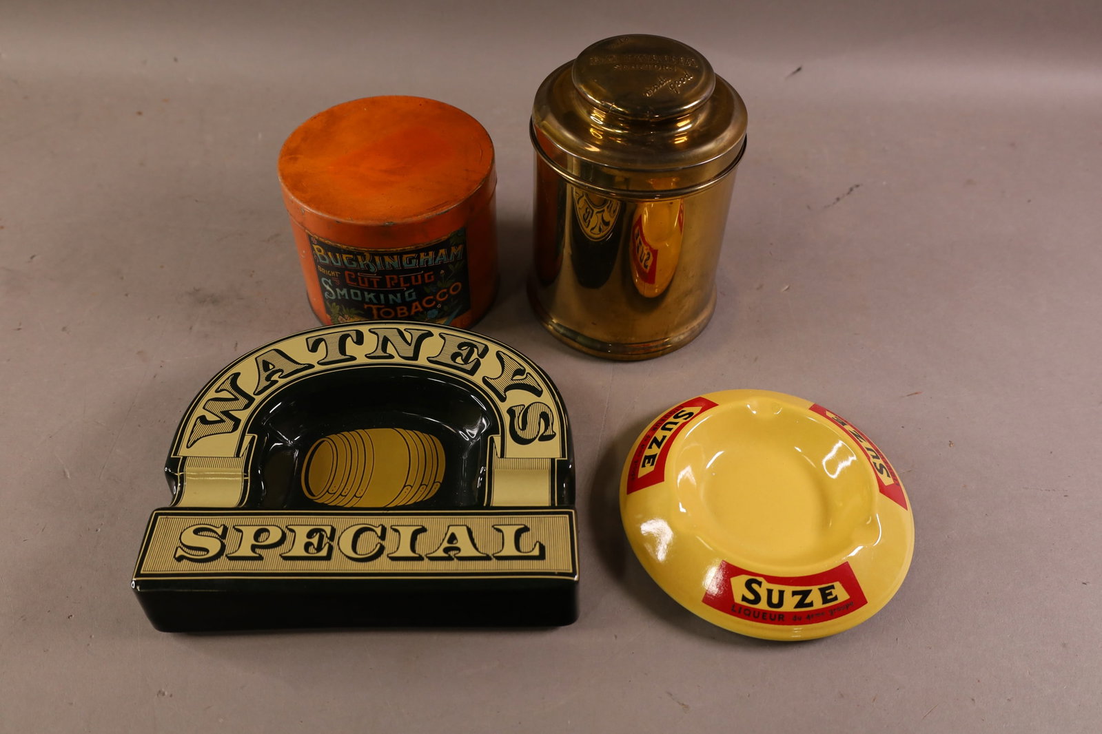 4 TOBACCO ITEMS: HUMIDOR, SUZE ASHTRAY, BUCKING HAM TIN, LA PALINA SENATORS HUMIDOR