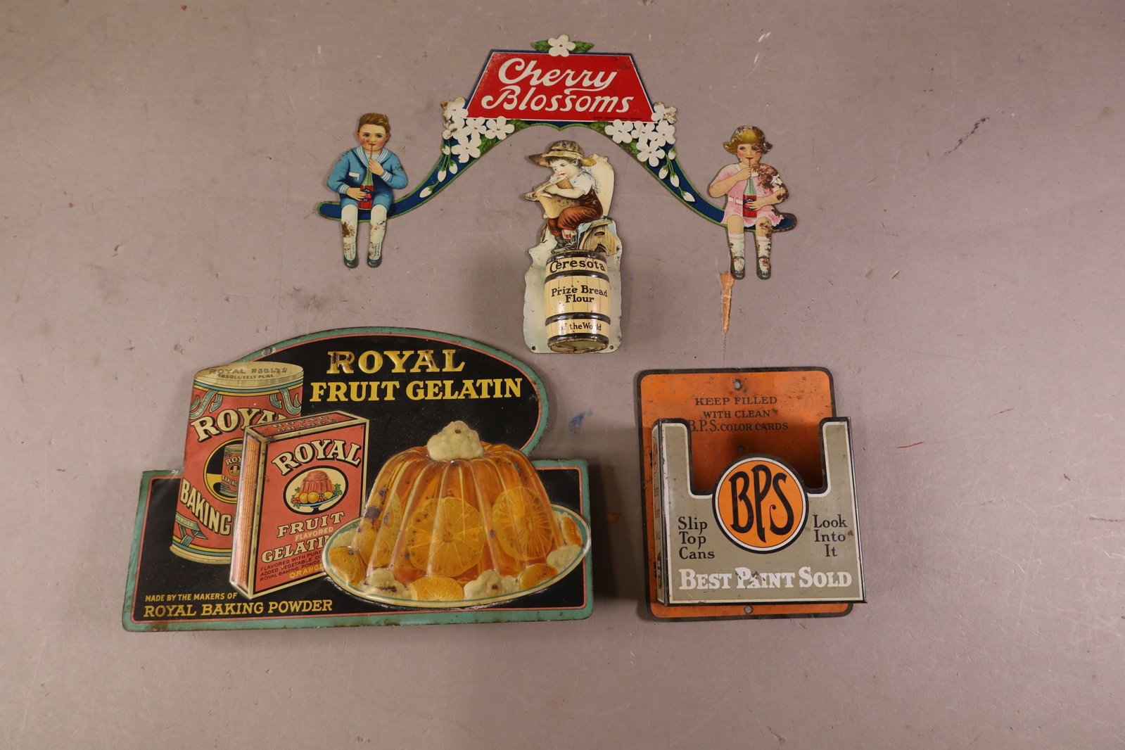 4 ADVERTISING TIN ITEMS: BEST PAINT TIN LITHO HOLDER, ROYAL GELATIN AD, CERESOTA FOUR MATCH HOLDER, & CHERRY BLOSSOM