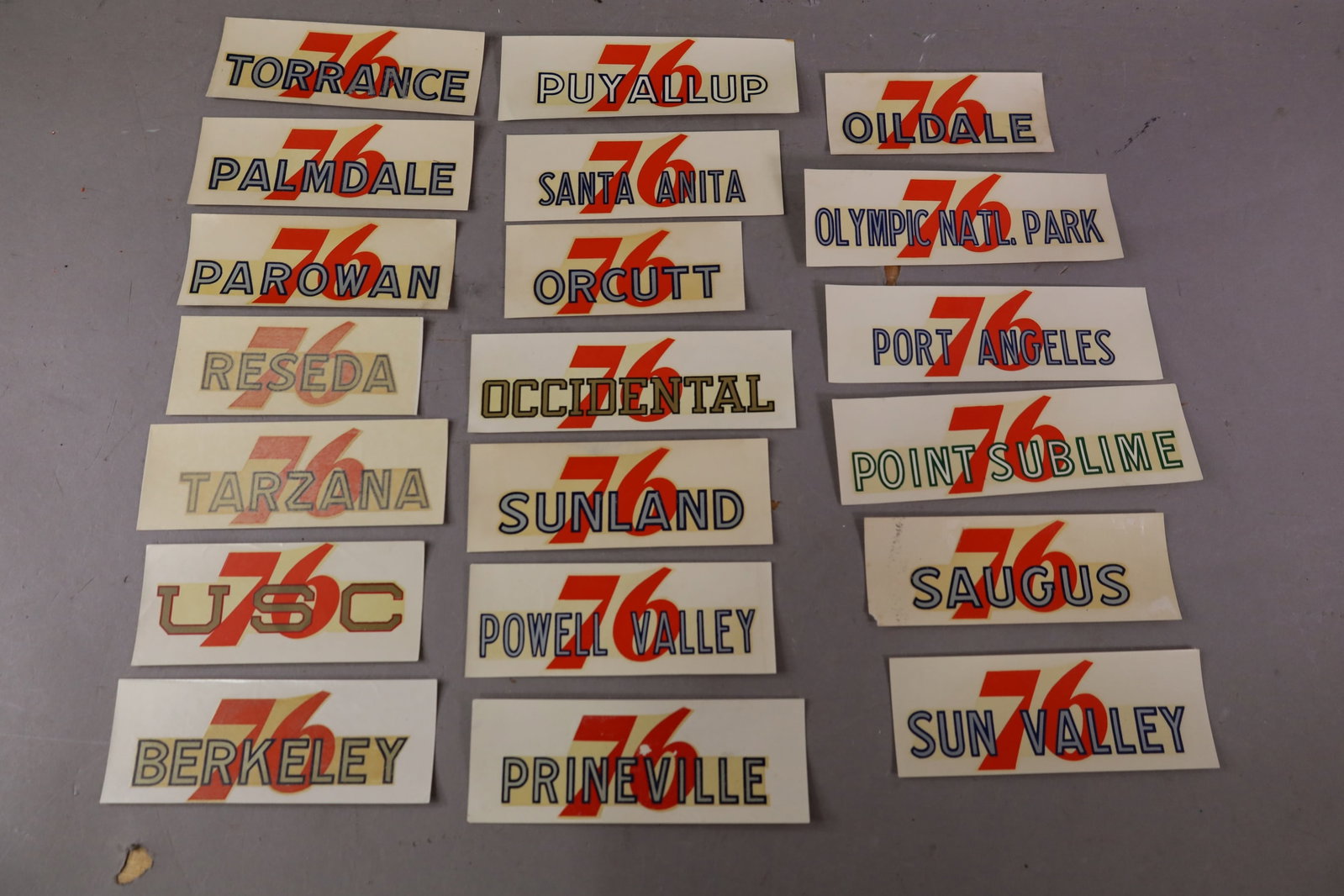 20 UNION 76 WATER TRANSFER DECALS (1 of 3)