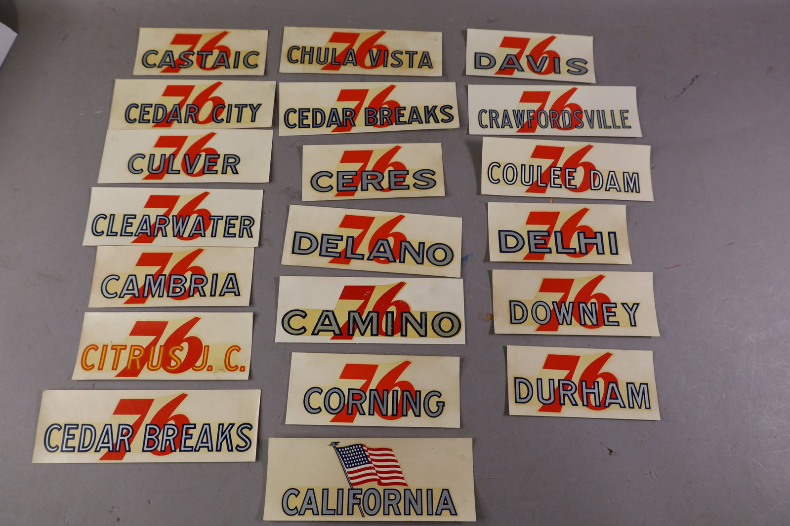 20 UNION 76 WATER TRANSFER DECALS (1 of 3)