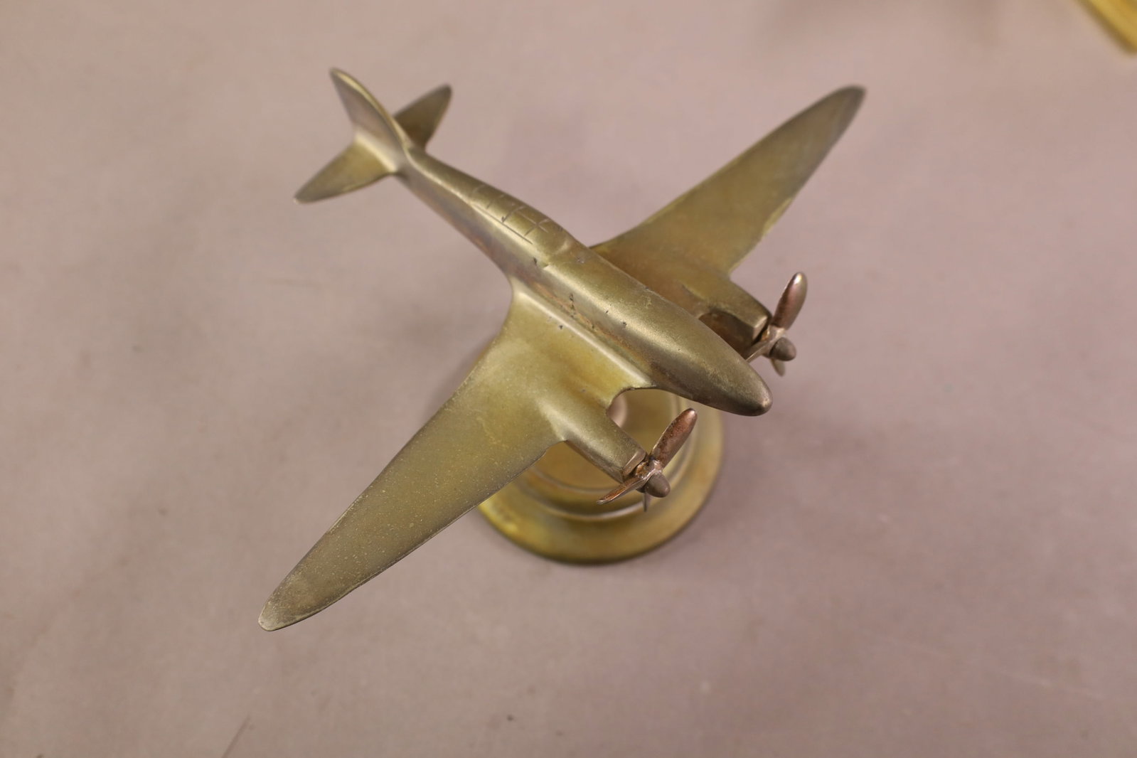 3 MODEL AIRPLANES - 3