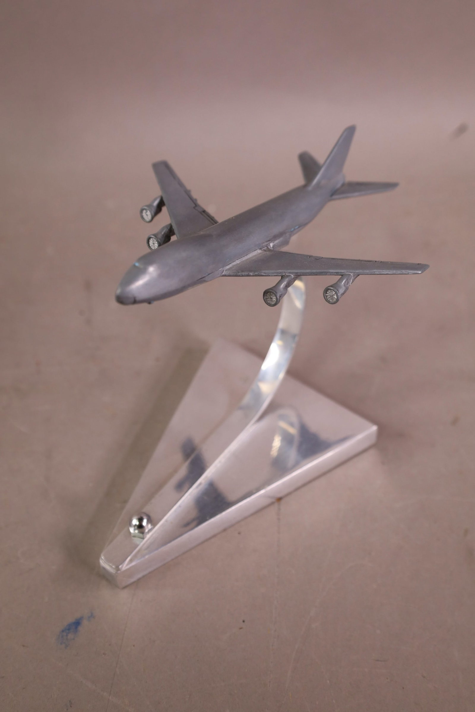 4 AIRPLANE MODELS - 4