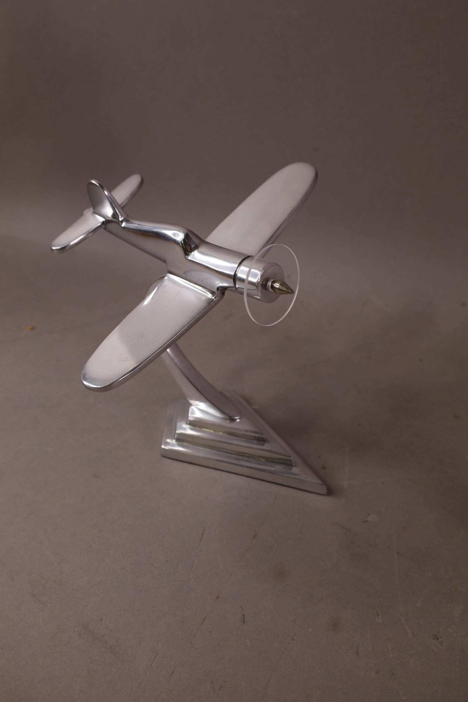 3 CONTEMPORARY AIRPLANE MODELS - 2